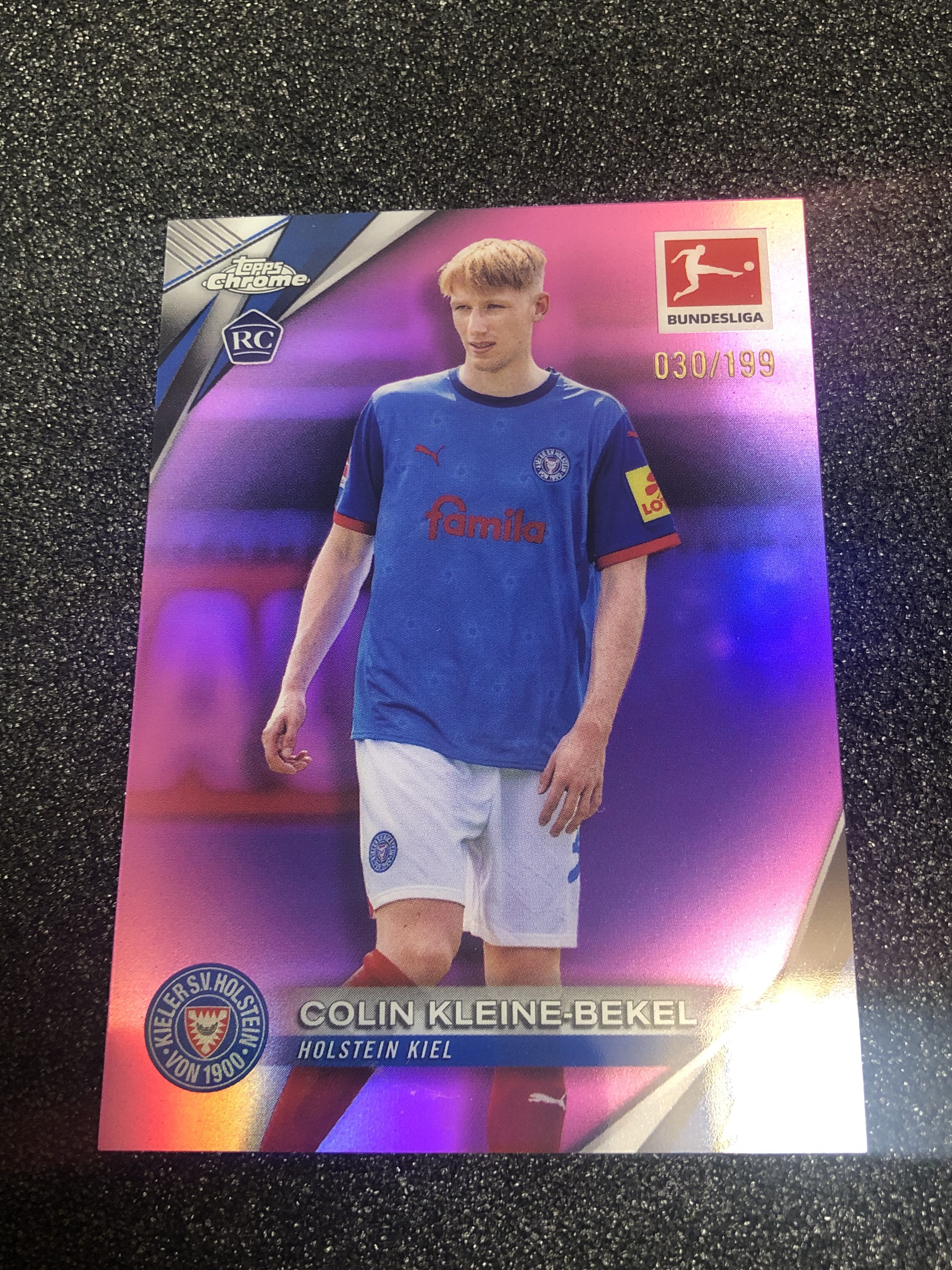 2024-25 Topps Chrome colin kleine-bekel RC 德甲tc 克莱内-贝克尔 德国 荷尔斯泰因基尔 199编 粉折 030/199 卡品如图 凑套收藏必备