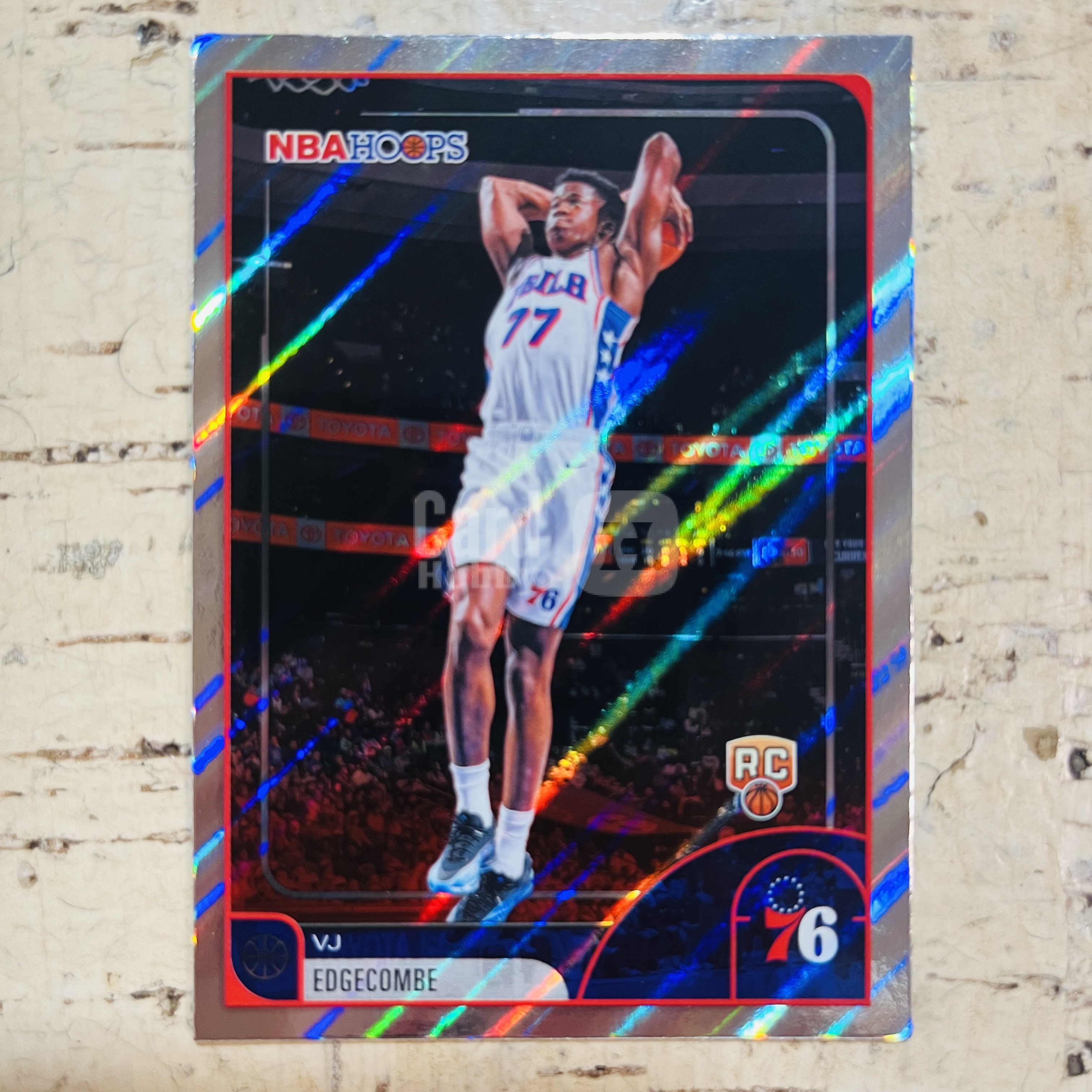 2025-26 Topps NBA Hoops VJ Edgecombe RC 新秀 76人 vj 埃奇库姆 光束折 射线折 第1张 稀有折射 凑彩虹必备【小卡迷拍卖 可累积半年】