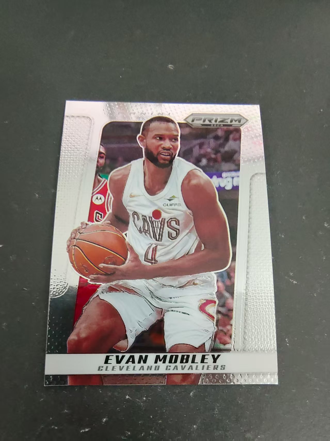 【可合并,不累计】2024-25 Panini Prizm DECA Evan Mobley 骑士 埃文 莫布里 PZ 复刻 划痕 边角瑕疵 #148