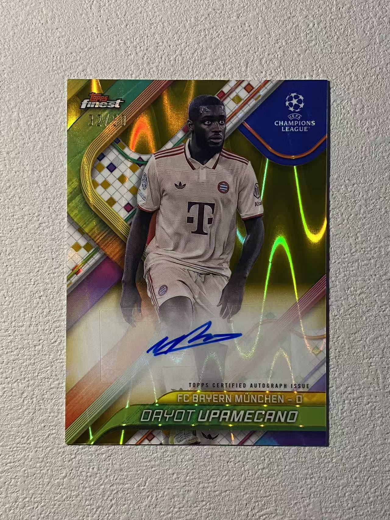 2024-25 Topps Finest Dayot Upamecano 欧冠 拜仁 乌帕梅卡诺 /50编 低编 签字 金熔岩折 折射 收藏必备