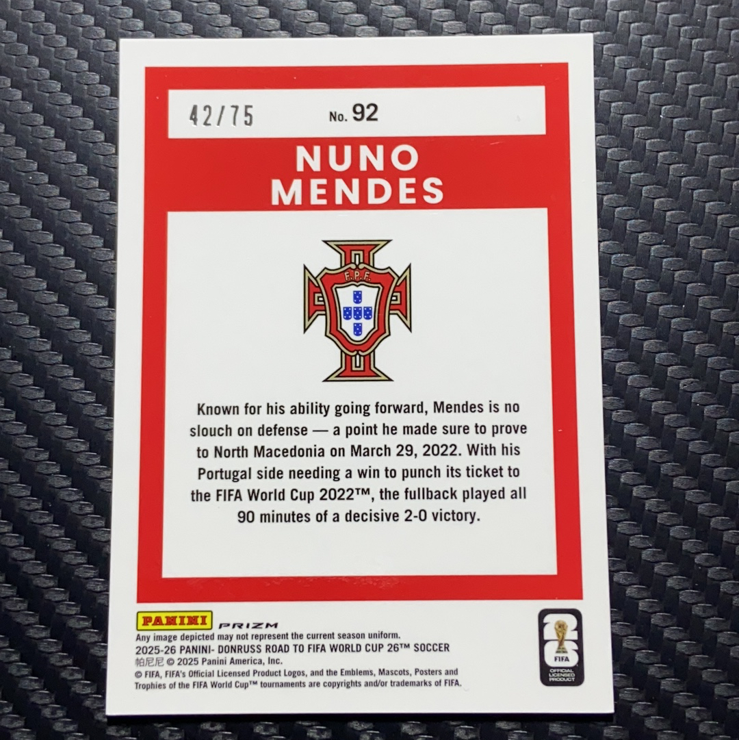 【小牛代拍】2025-26 Panini Donruss Nuno Mendes 杜蕾斯 FIFA 门德斯 葡萄牙 蓝折 42/75编 卡品如图(polo)