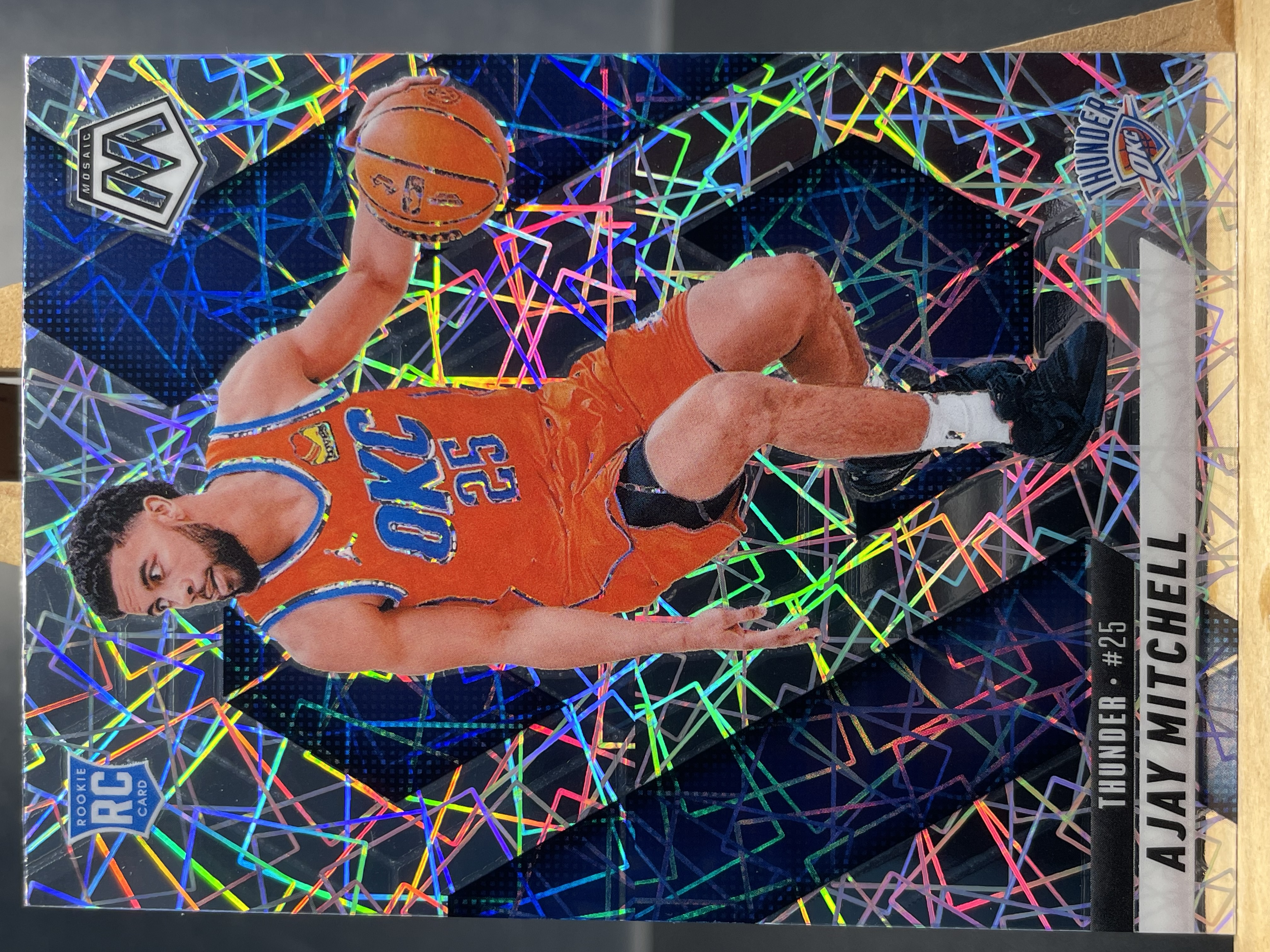 (B1) 2024-25 PANINI 马赛克系列 折射 新秀RC 阿杰伊 米切尔 雷霆 实卡好看 收藏凑套必备 卡品如图!!!