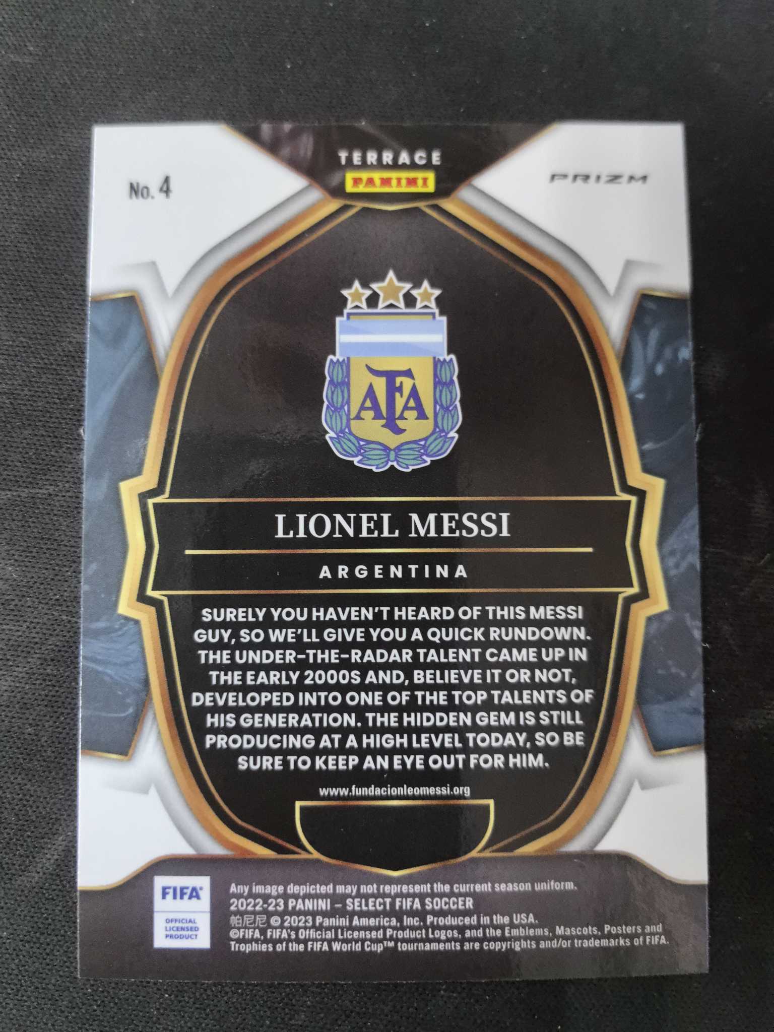 2022-23 Panini Select Lionel Messi 【哈卡拍卖】球王梅西 阿根廷国家队 1级 三色折 第一张