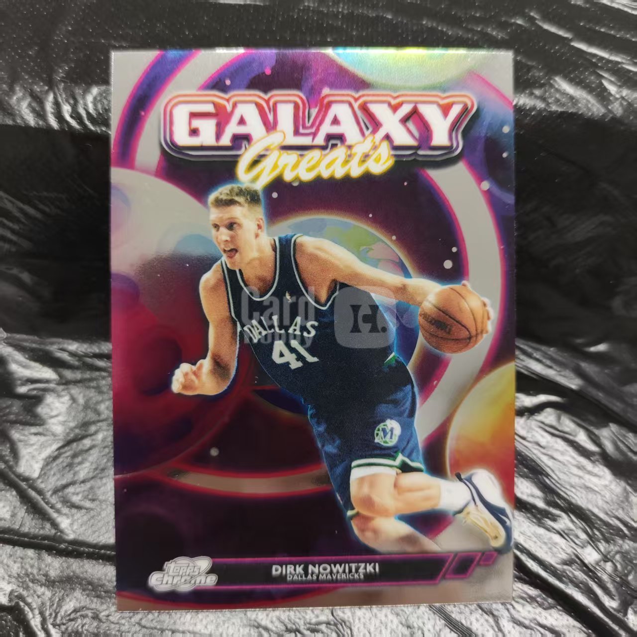 2025-26 Topps NBA Topps Cosmic Chrome Dirk Nowitzki 德克 诺维茨基 galaxy greats 银河传奇特卡 独行侠队 宇宙 收藏必备 可累计