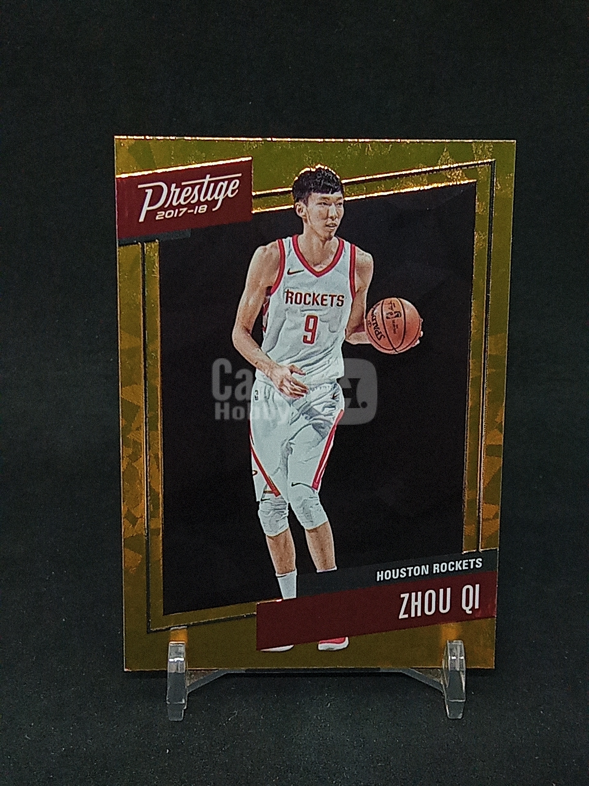 【DC拍卖】9.28HK `2017-18 Panini Prestige #49 周琦 Zhou Qi 火箭 Prestige荣耀系列 金碎冰折射球星卡`