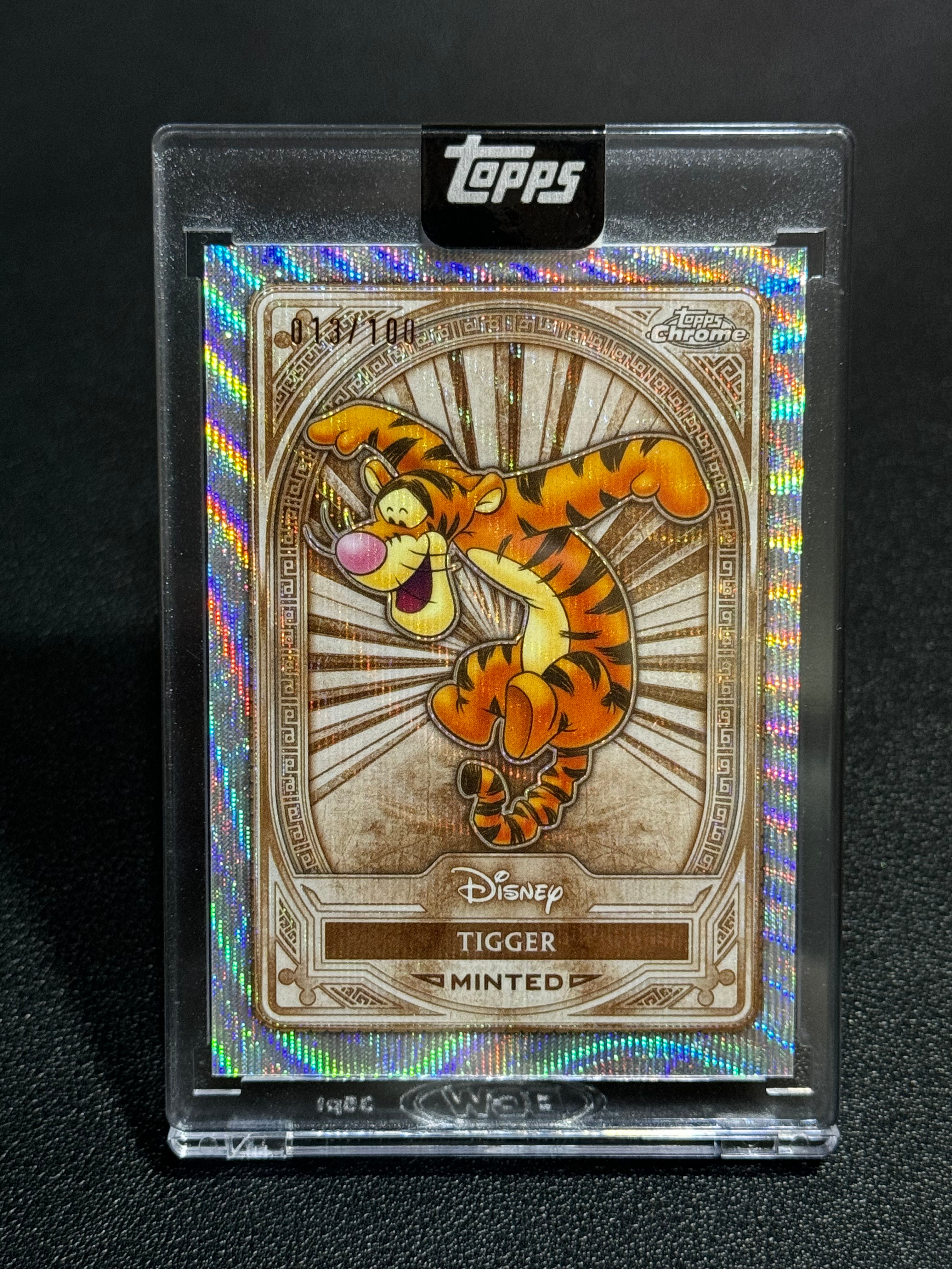 2025 Topps Disney Mint 迪士尼 Minted 1阶 铜版本 Chrome 银折 波纹折 100编 跳跳虎 Tigger #2 收藏 必备 LWLP 原封砖