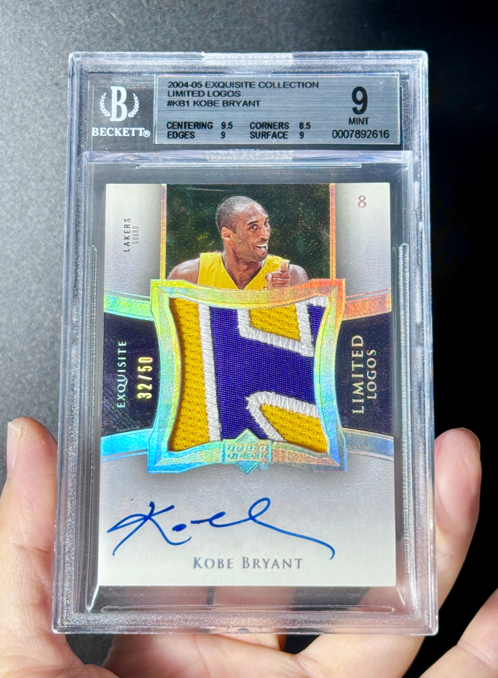【喷子拍卖】2004-05 UD exquisite Kobe Bryant 木盒 洛杉矶湖人 科比 布莱恩特 LL limited logo 50编 大窗patch 卡签 切割超暴力 大hit 闪版最有价 墨迹很好 BGS9/10 葵花