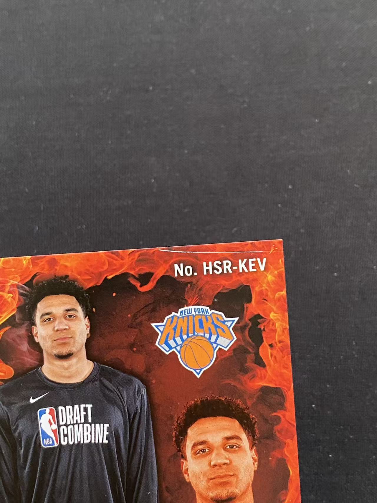 2024-25 Panini NBA Hoops Kevin McCullar Jr. 尼克斯 小凯文 麦卡勒 新秀RC HOT签 签字 折射【king#39】瑕疵如图