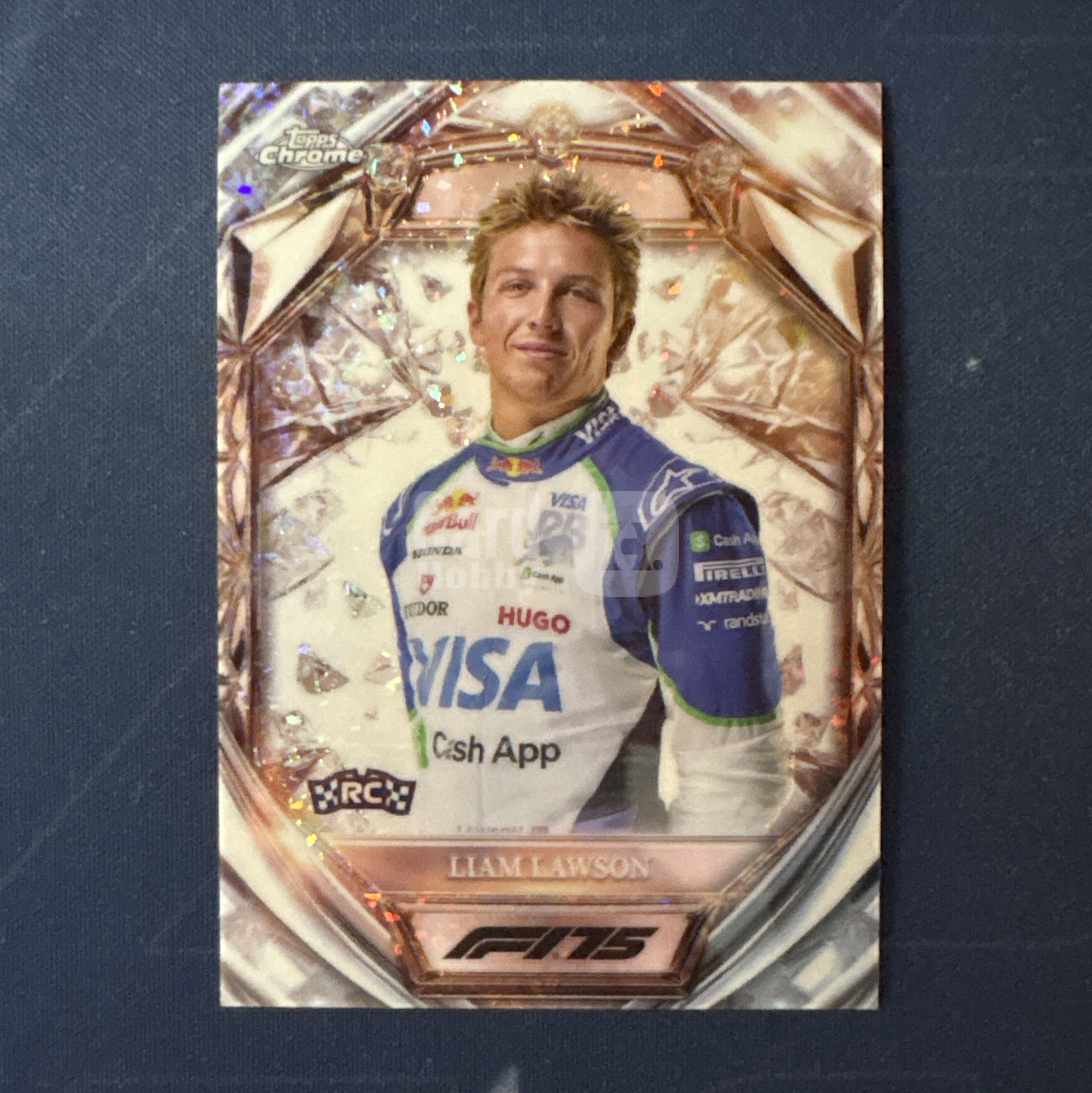2025 Topps Chrome Liam Lawson 【爆爆代卖】F1 75周年 利亚姆 劳森 RC新秀 钻石折 碎钻折 折射 钻石包独占 小红牛车队 叁 正定妆照 专收必备 卡品如图 #冷哥
