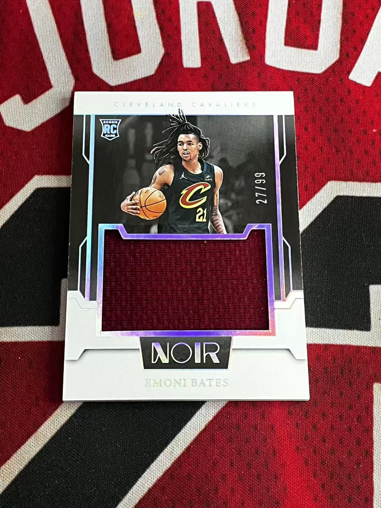 【接寄拍】2023-24 PANINI NOIR 骑士 新秀RC 伊莫尼贝茨 99编 新秀球衣物料切割 衣料实物卡 银闪版 专收凑套必备【烂臭嘴拍卖】