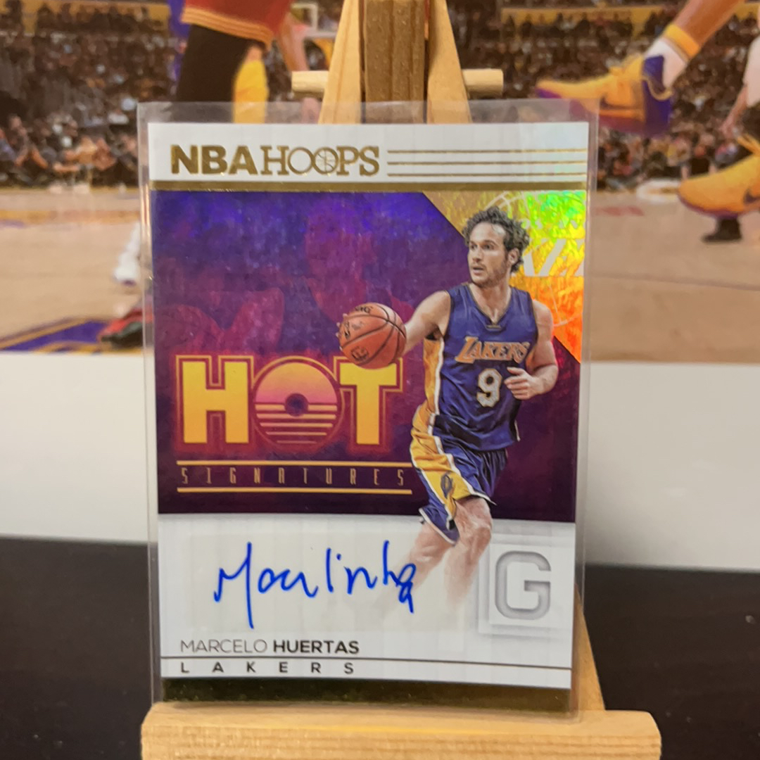 2016-17 Panini NBA Hoops Marcelo Huertas 马赛洛 湖人 签字 贴签 特卡 hoops系列 折射 卡品如图 值得收藏!免费代卖 【星动星球星卡】
