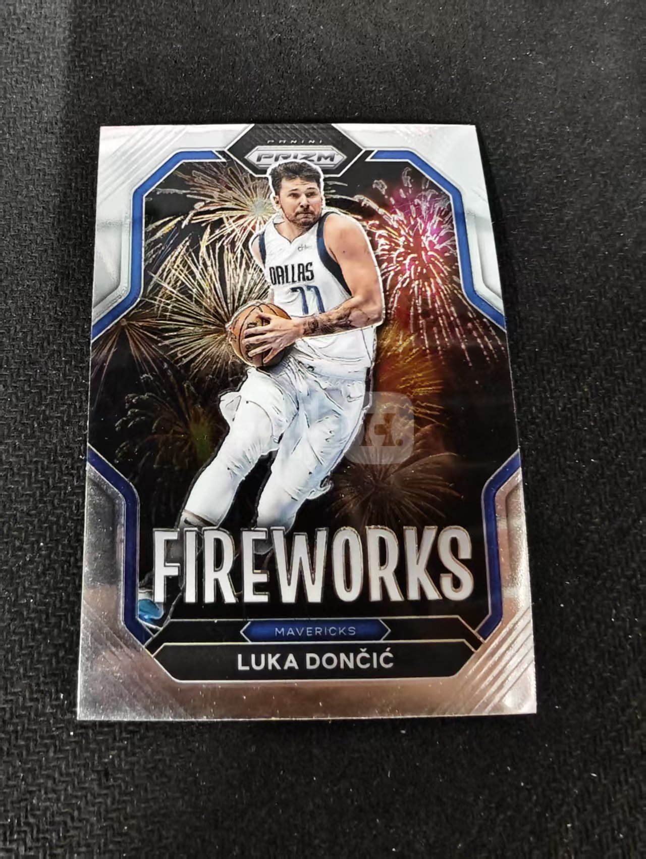【可合并,不累计】2022-23 Panini Prizm Luka Doncic 独行侠 卢卡 东契奇 烟花特卡 PZ 不保卡品 介意勿拍 #24