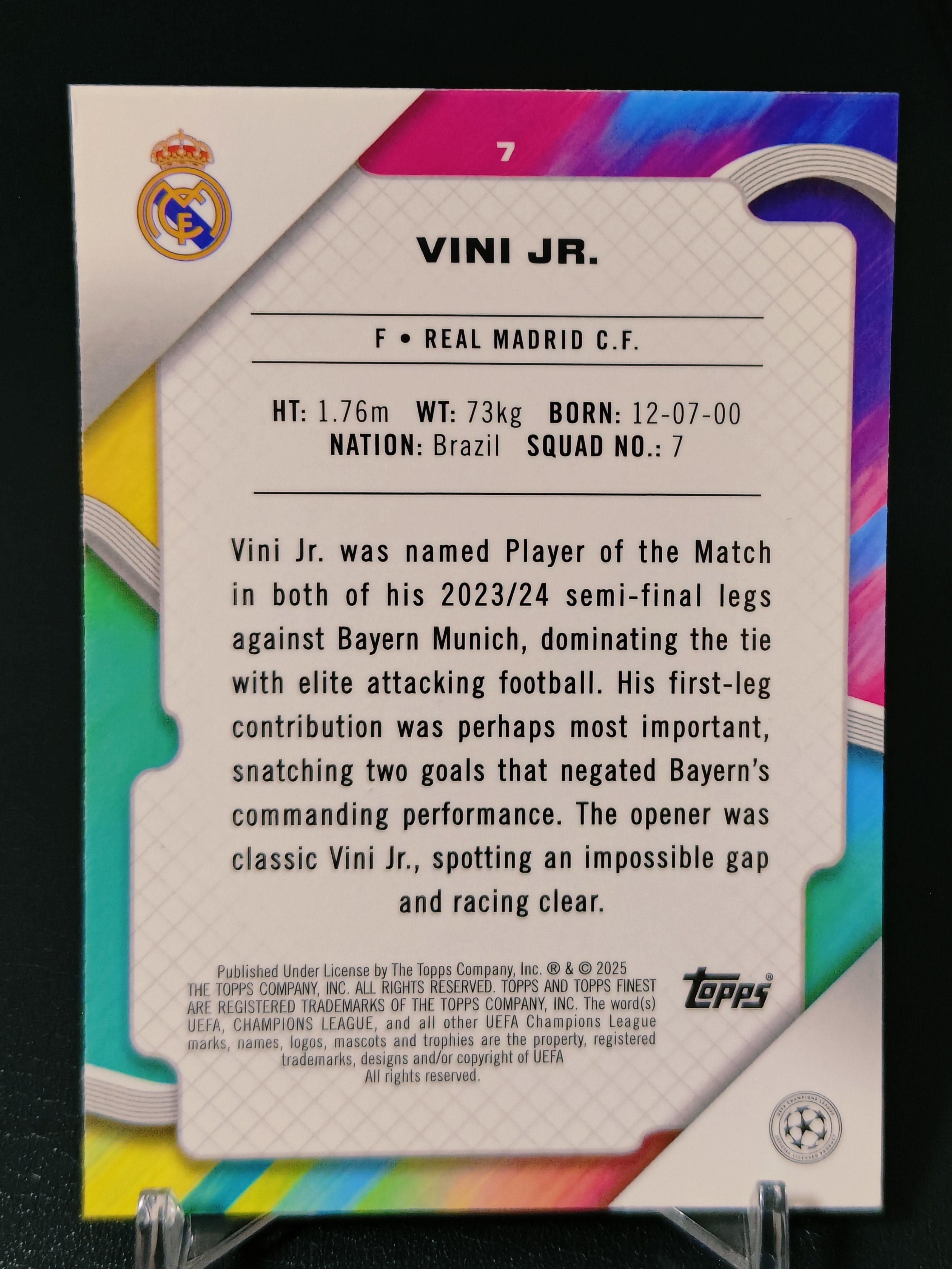 2025 Topps Finest 维尼修斯 皇马 蓝色彩虹折射平行159/275限量