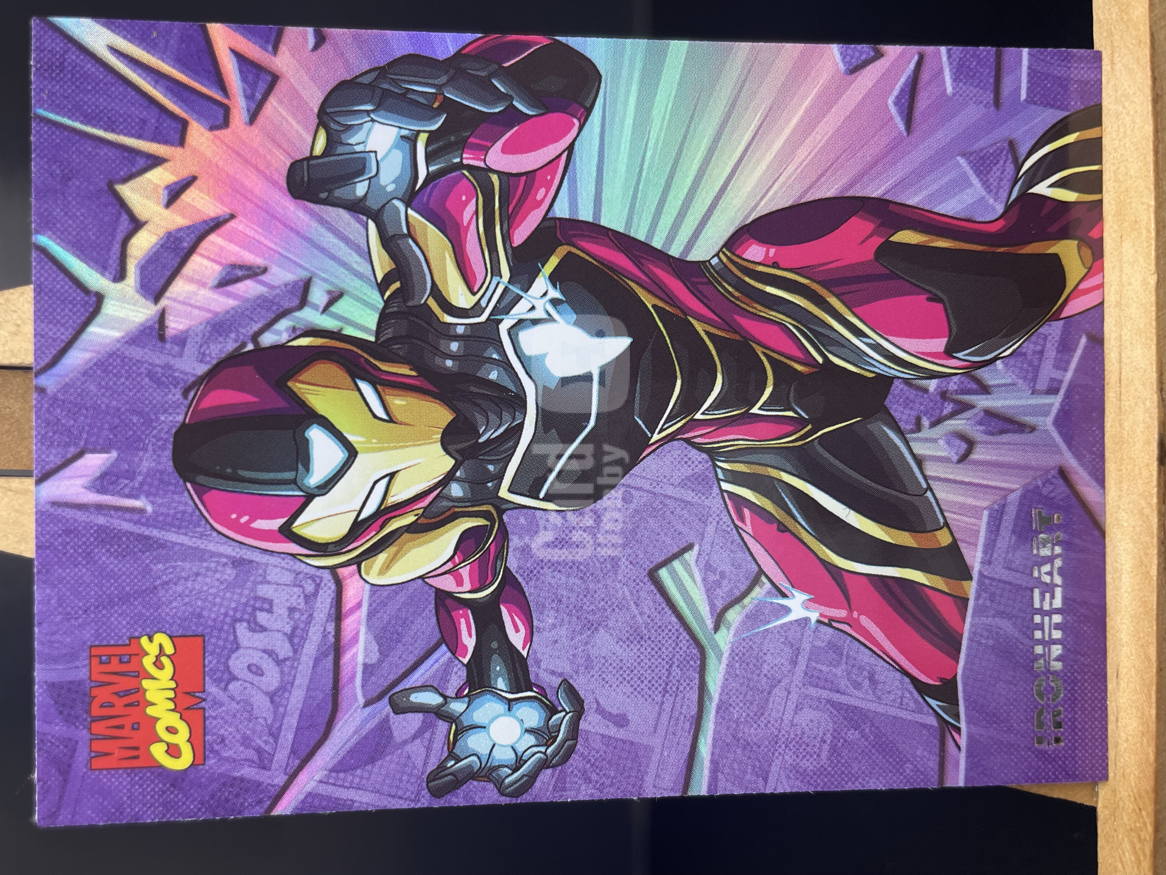 (T2)2023 漫威 FINDNG CARD MARVEL 折射 钢铁之心 实卡好看 收藏凑套必备 卡品如图 !!!