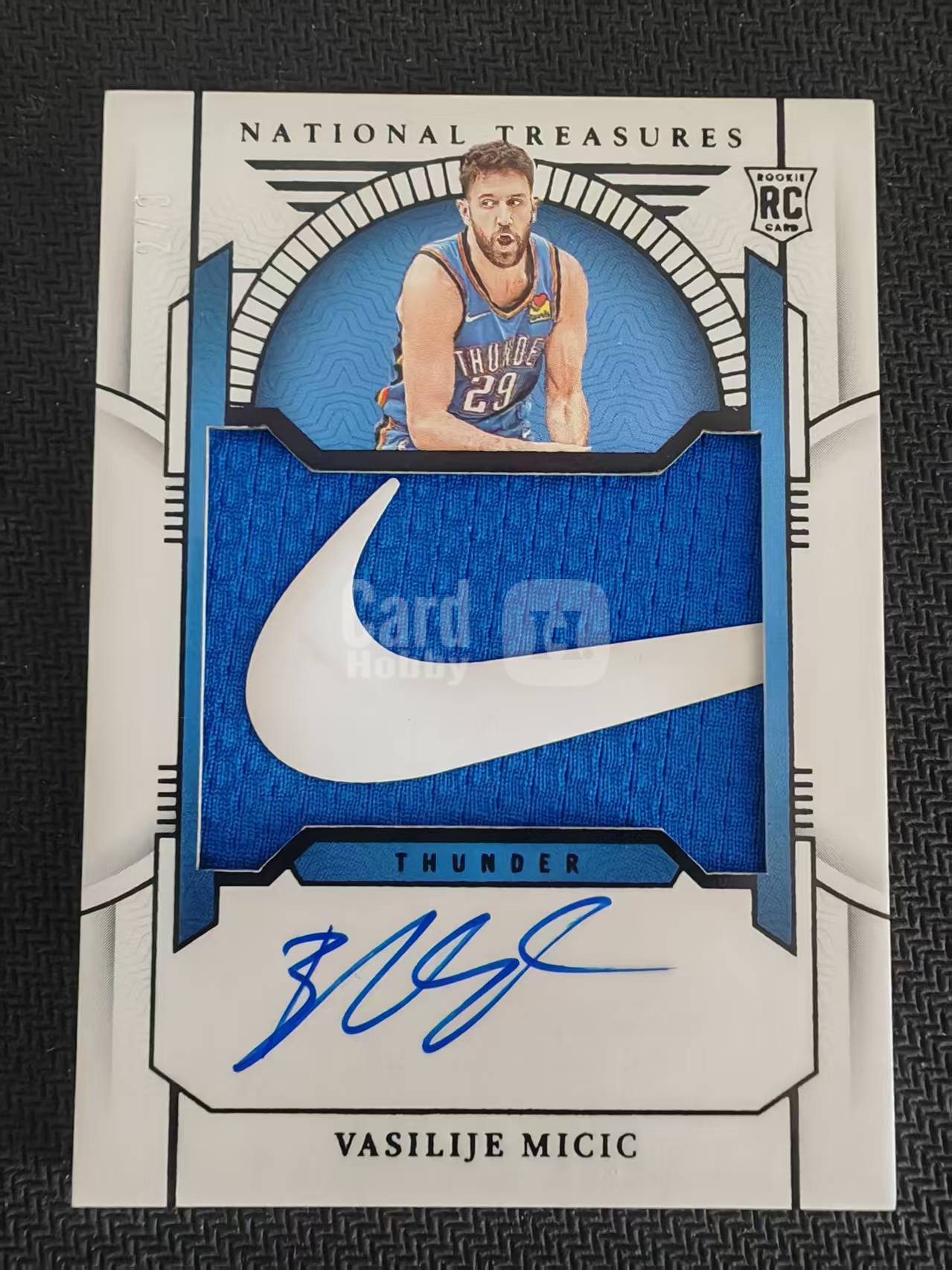 「钢炮拍卖」2023-24 Panini National Treasures VASILIJE MICIC 国宝 米齐奇 米西奇 2/3编 签字 卡签 RPA 暴力切割 钩子 勾子 G 鹏浩