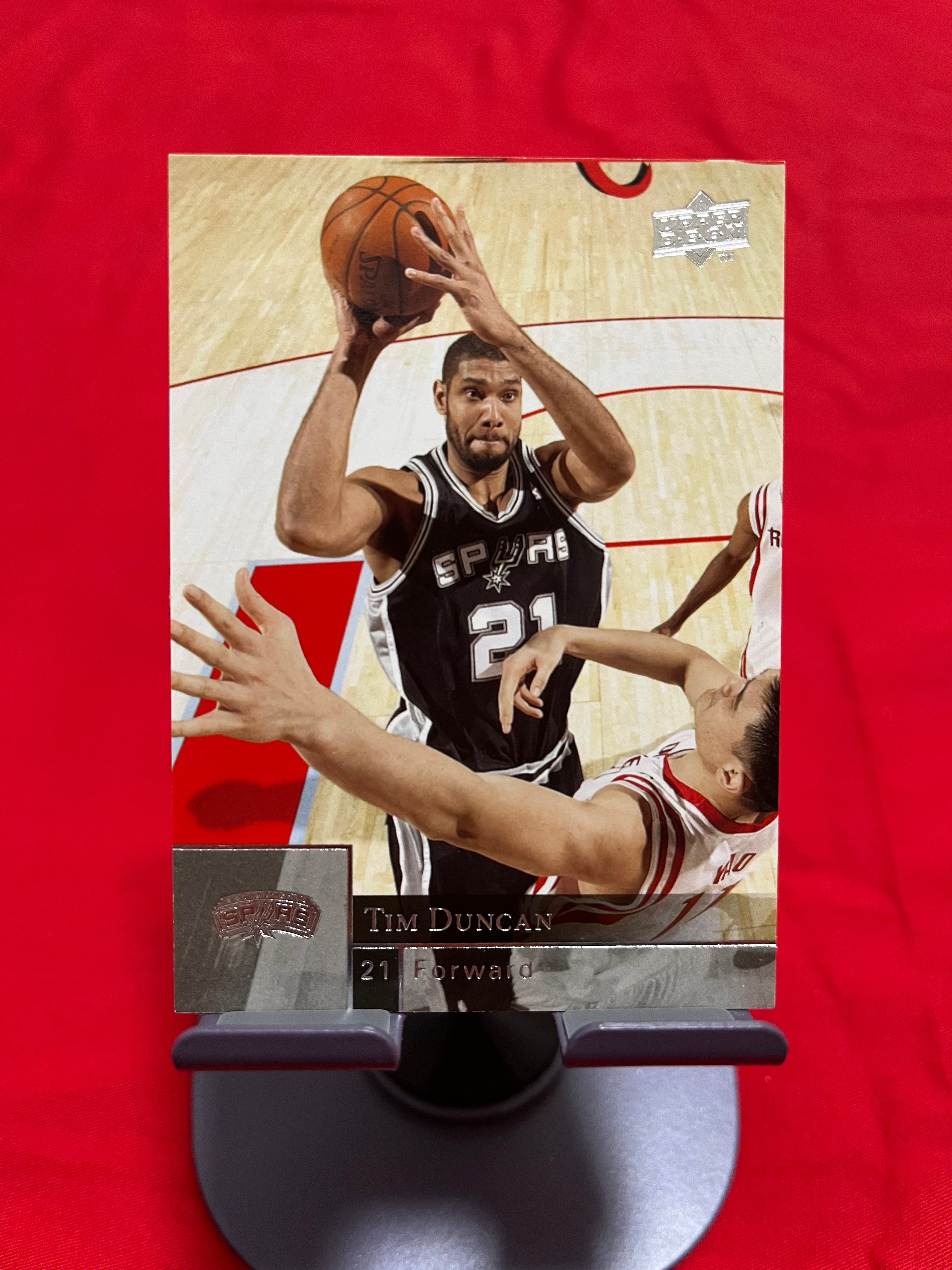 2009-10 Upper Deck 老卡 老特 Tim Duncan 蒂姆 邓肯 石佛 马刺【选图经典 与姚明对决】【边角瑕疵如图 介意勿拍】#1107