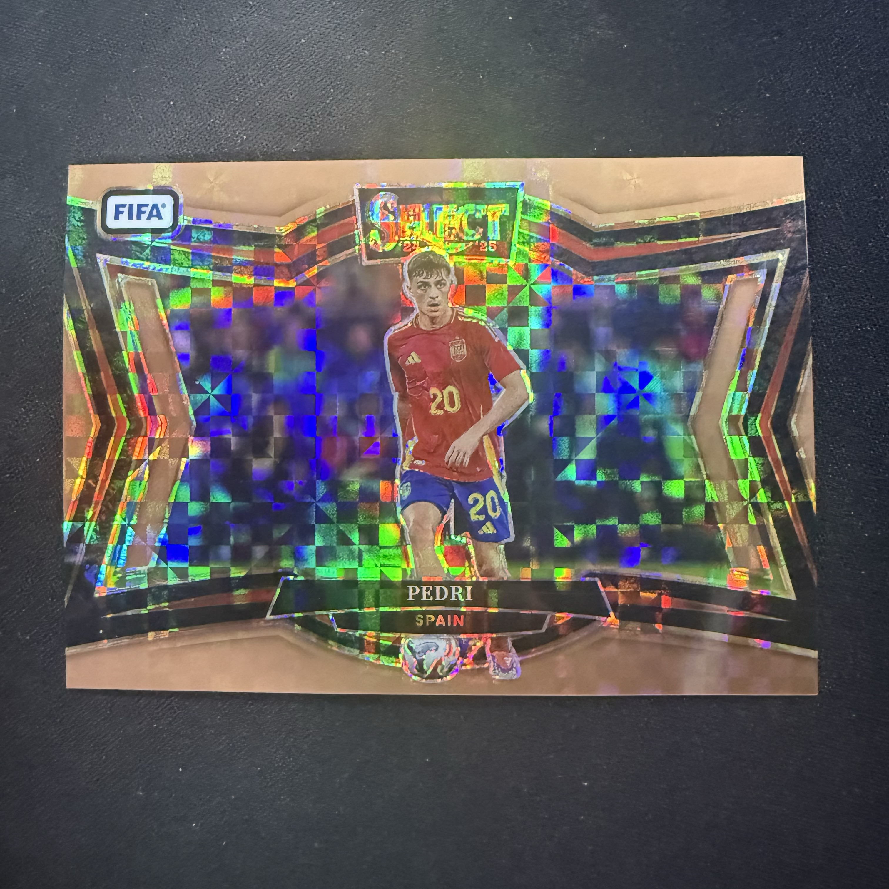 2024-25 Panini Select PEDRI 【SC拍卖】FIFA 佩德里 西班牙 巴萨 巴塞罗那 57/75编 三级 铜格子 收藏必备(ing哥)