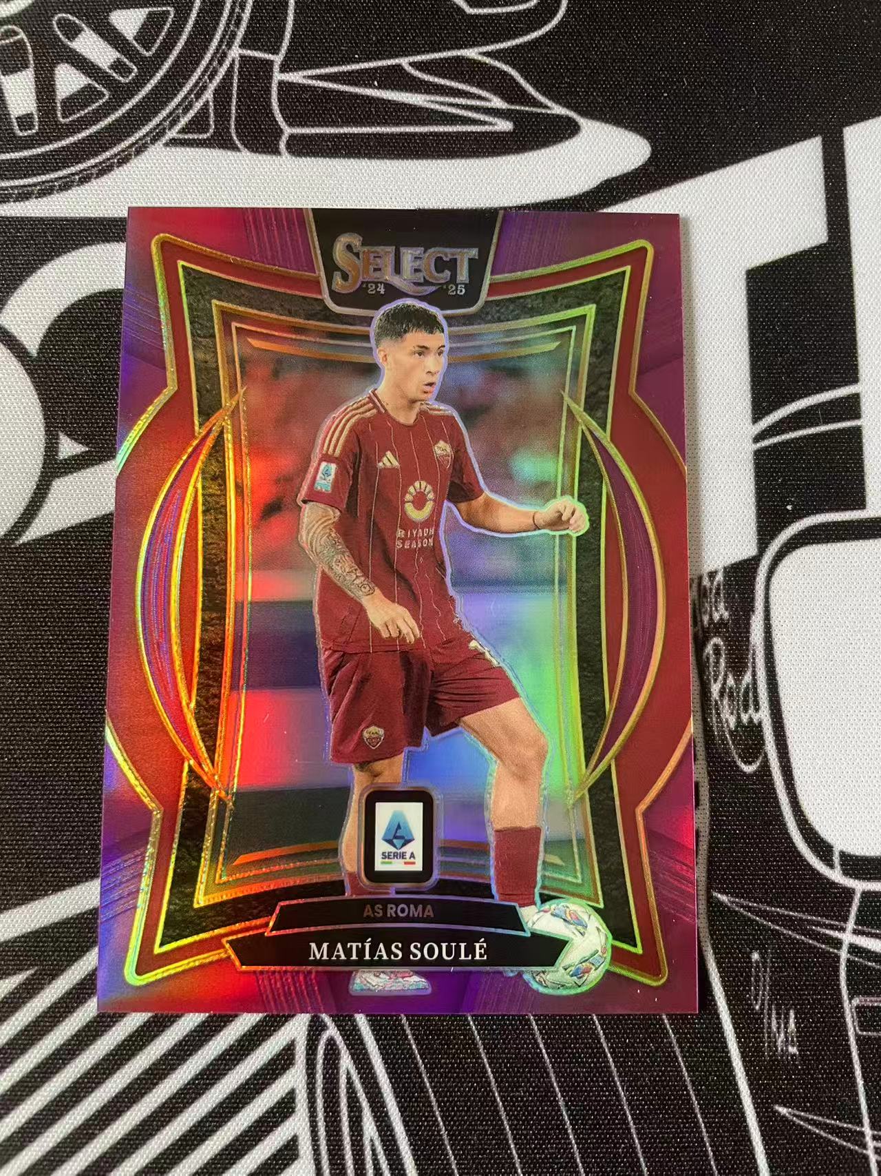 2024-25 Panini Select Serie A Matias Soule 帕尼尼 意甲 SE 罗马 索莱 索莱尔 45/49 紫折 尤文 阿根廷 卡品如图 凑套必备