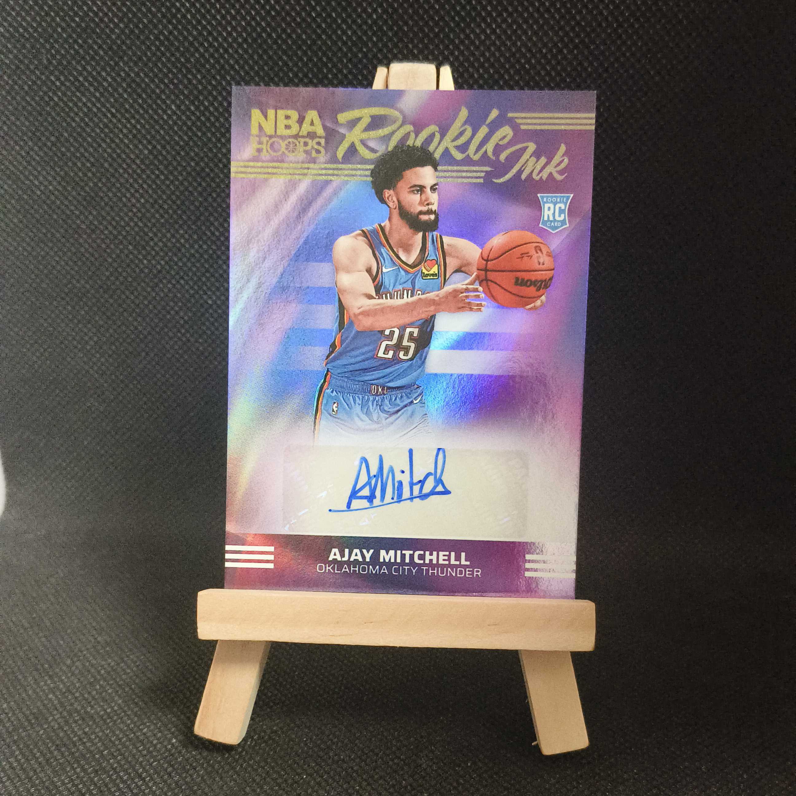 2024-25 Panini hoops Ajay Mitchell 雷霆 阿杰米切尔 新秀RC 签字 INK签 折射 瑕疵如图