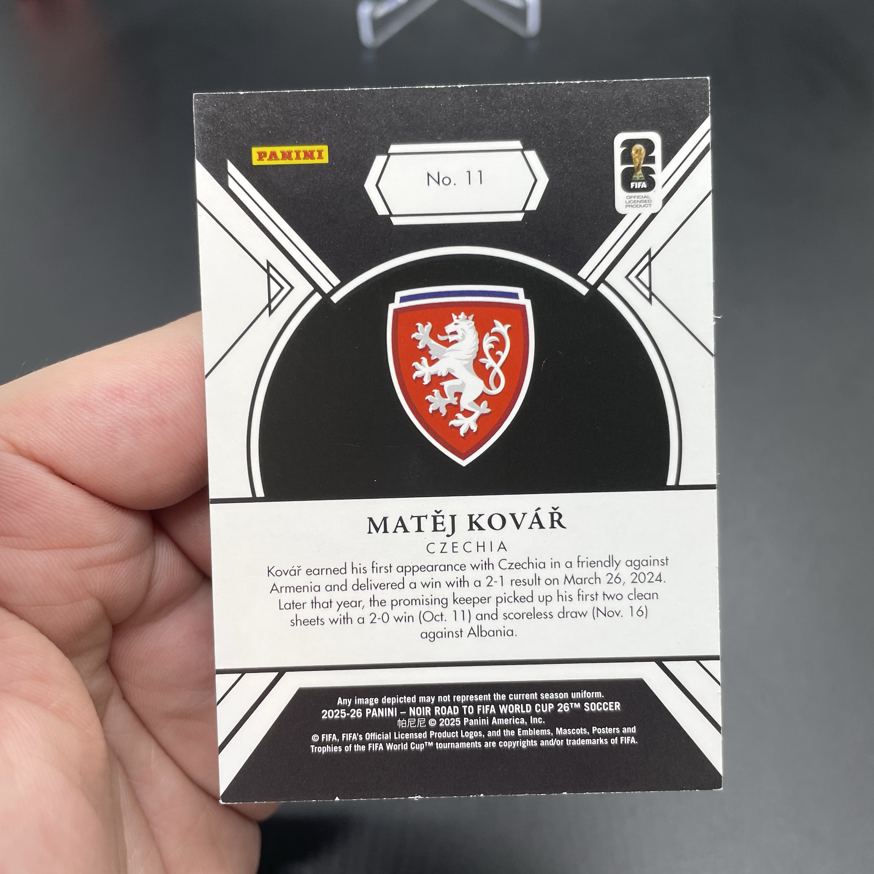 2025-26 Panini Noir Matej Kovar RC 【无界代卖】诺尔 世界杯之路 捷克 新秀 马泰伊 科瓦尔 15/15编 尾编 Base 粉折 粉平行 品如图 不累计 JJ