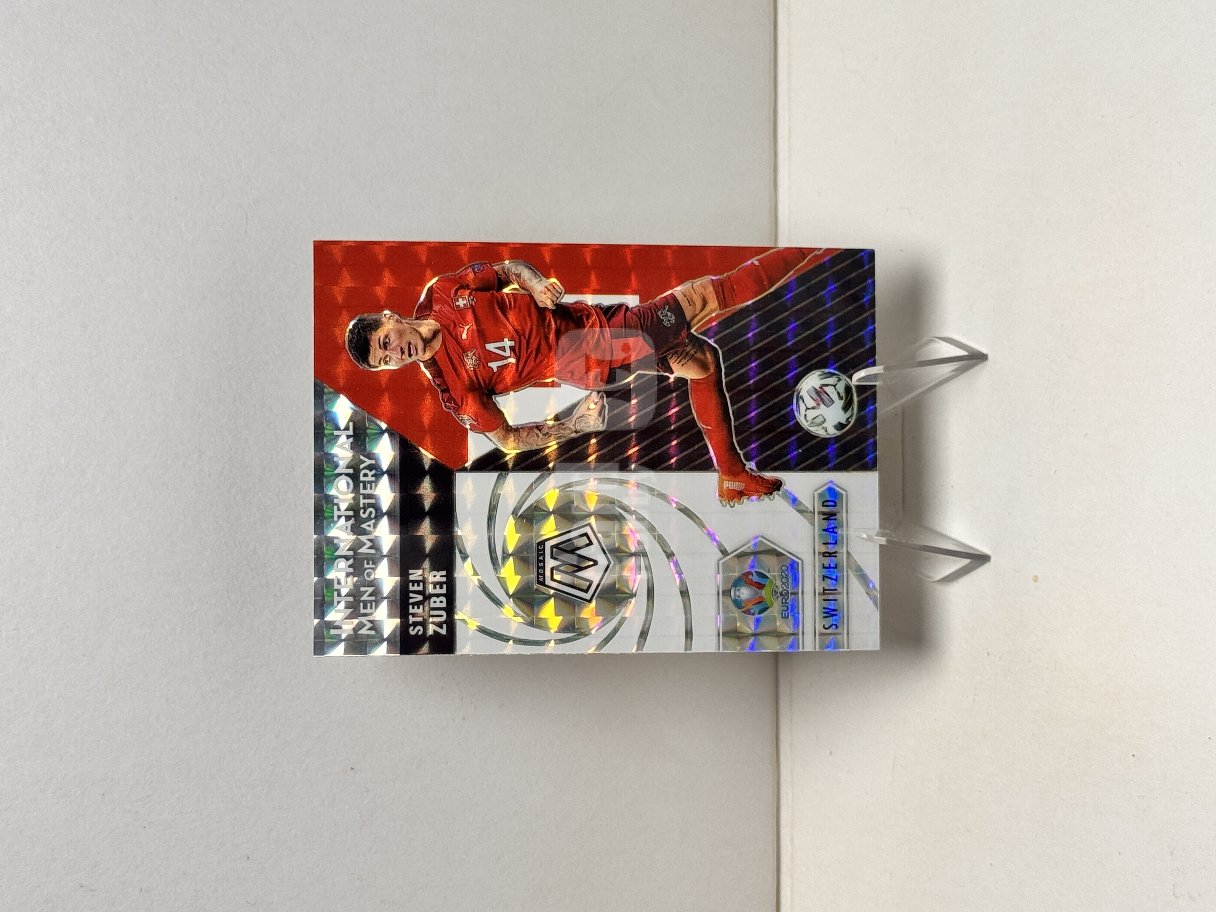 2021 Panini Mosaic UEFA Euro Steven Zuber 马赛克 欧洲杯 祖贝尔 瑞士 国际大师特卡 银马赛克折 折射 实卡精美 收藏必备 卡品如图【星爷代拍】G1-1