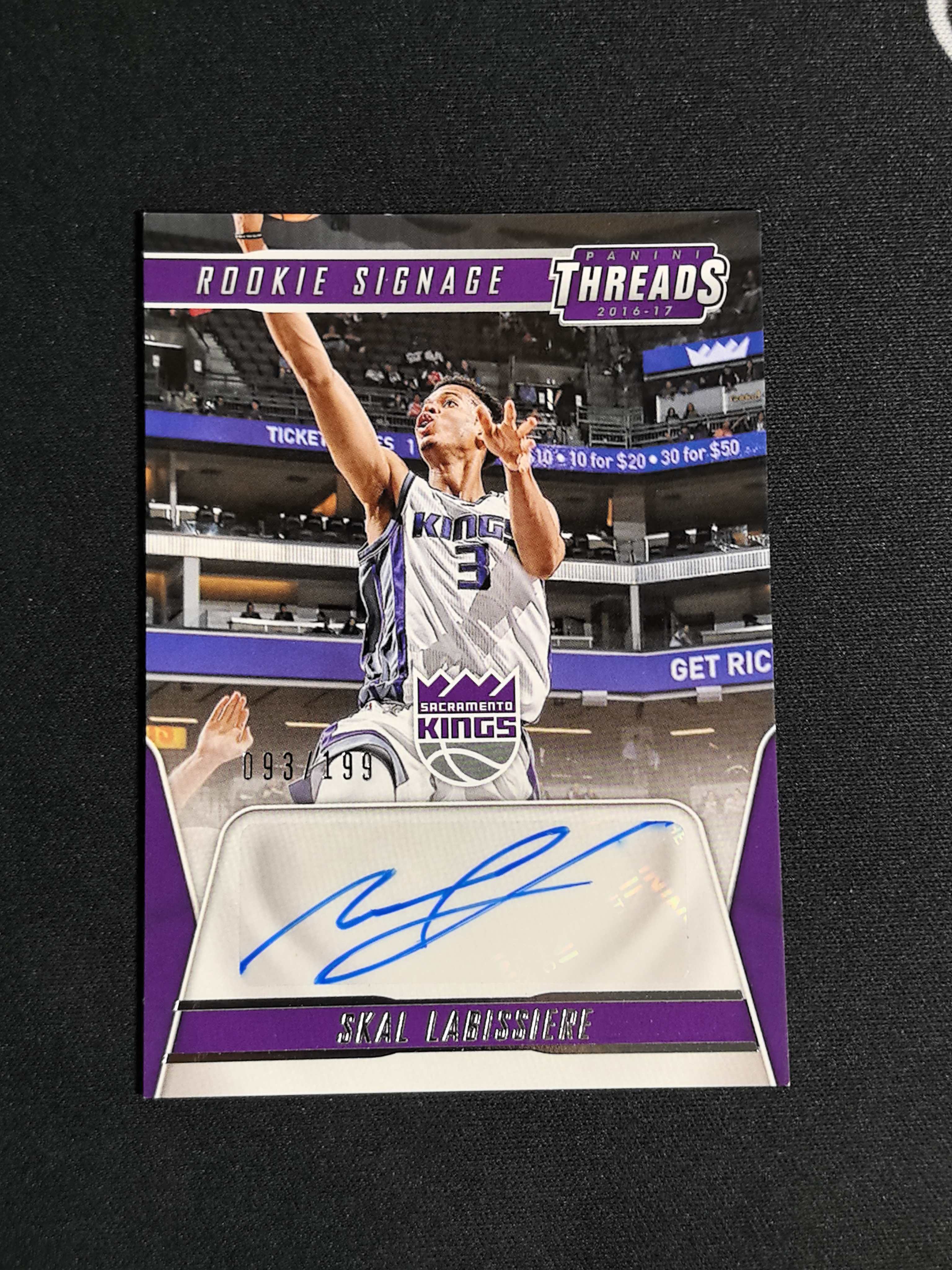 2016-17 Panini Threads Skal Labissiere RC 斯卡尔 拉比西埃 199编 国王 新秀 小背心 签字 贴签 卡品如图 鱼【CYT球星卡】
