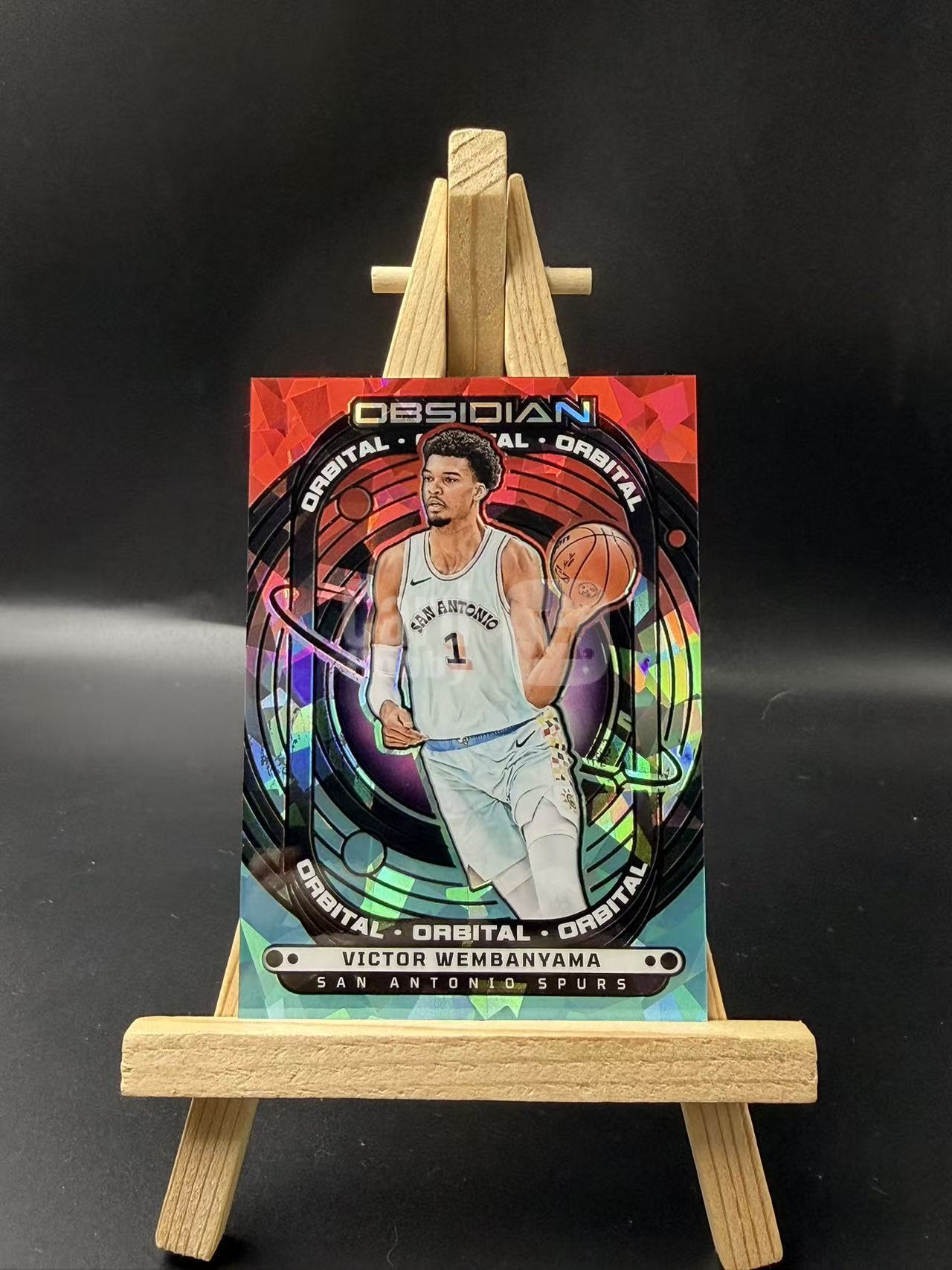 2024-25 Panini Obsidian Victor Wembanyama 【YT拍卖】 维克托 文班亚马 马刺 黑曜石 折射 碎冰折 24/30编~闪电q