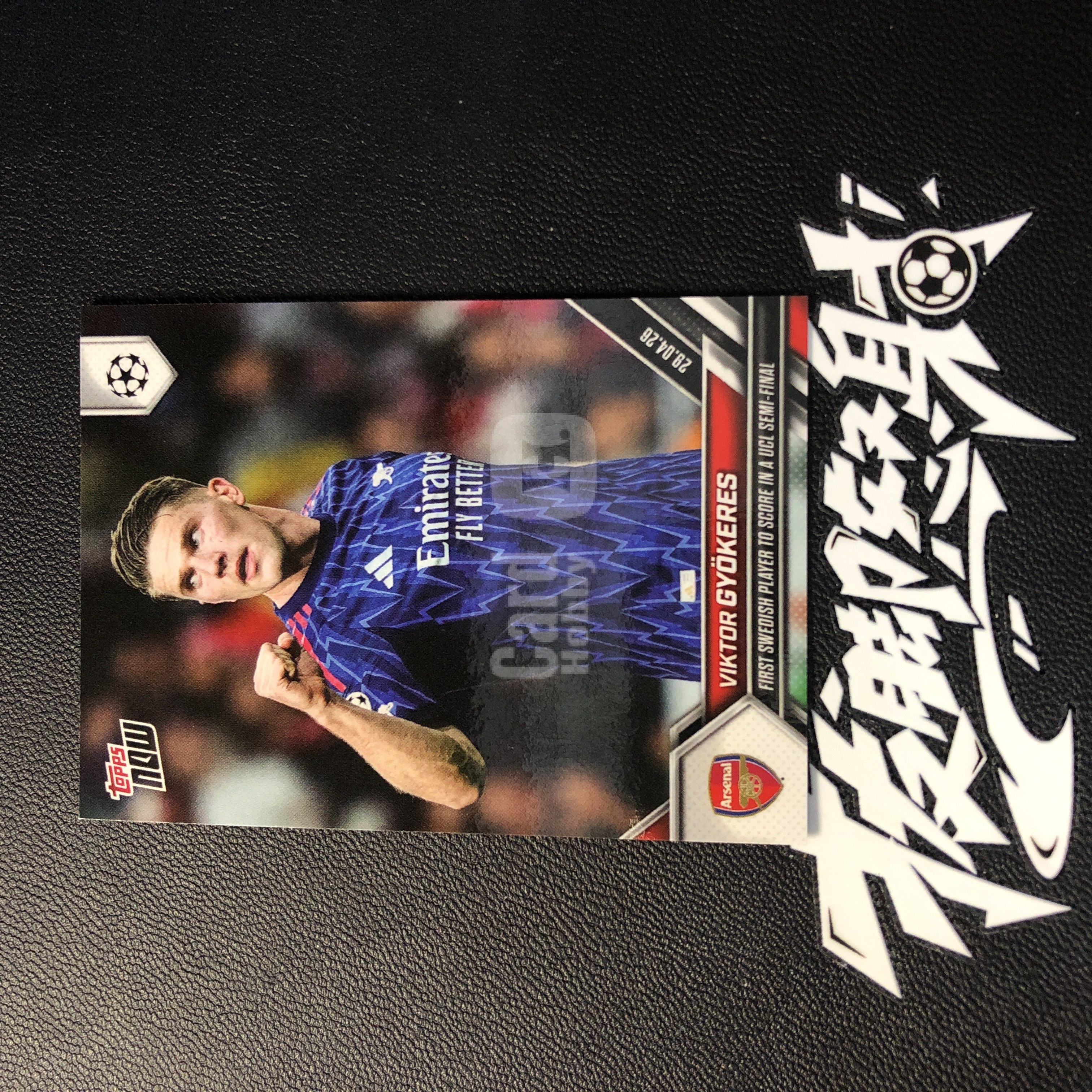 【拔脚代卖】2026 Topps Now 欧冠 维克托 哲凯赖什 Viktor Gyokeres 阿森纳 枪手 葡萄牙体育 考文垂 首次帮助阿森纳闯入欧冠决赛 纪念卡 瑞典国家队收藏必备 瑕疵如图｜拔脚沙漠BH2