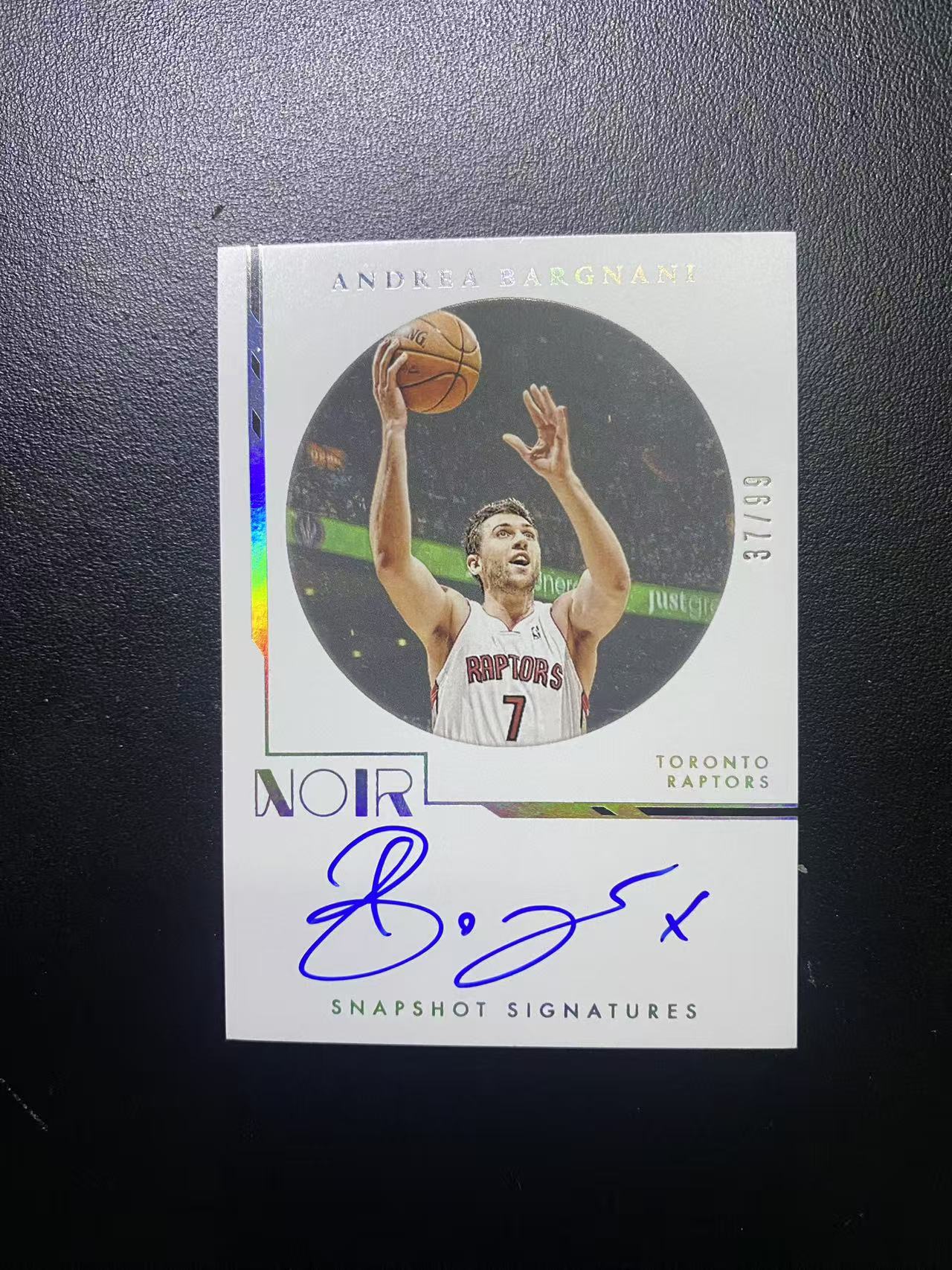 2021-22 Panini Noir Andrea Bargnani 猛龙 名宿 状元秀 巴格纳尼 巴尼亚尼 快照签 签字 卡签 99编 卡品如图 值得收藏 梦老板