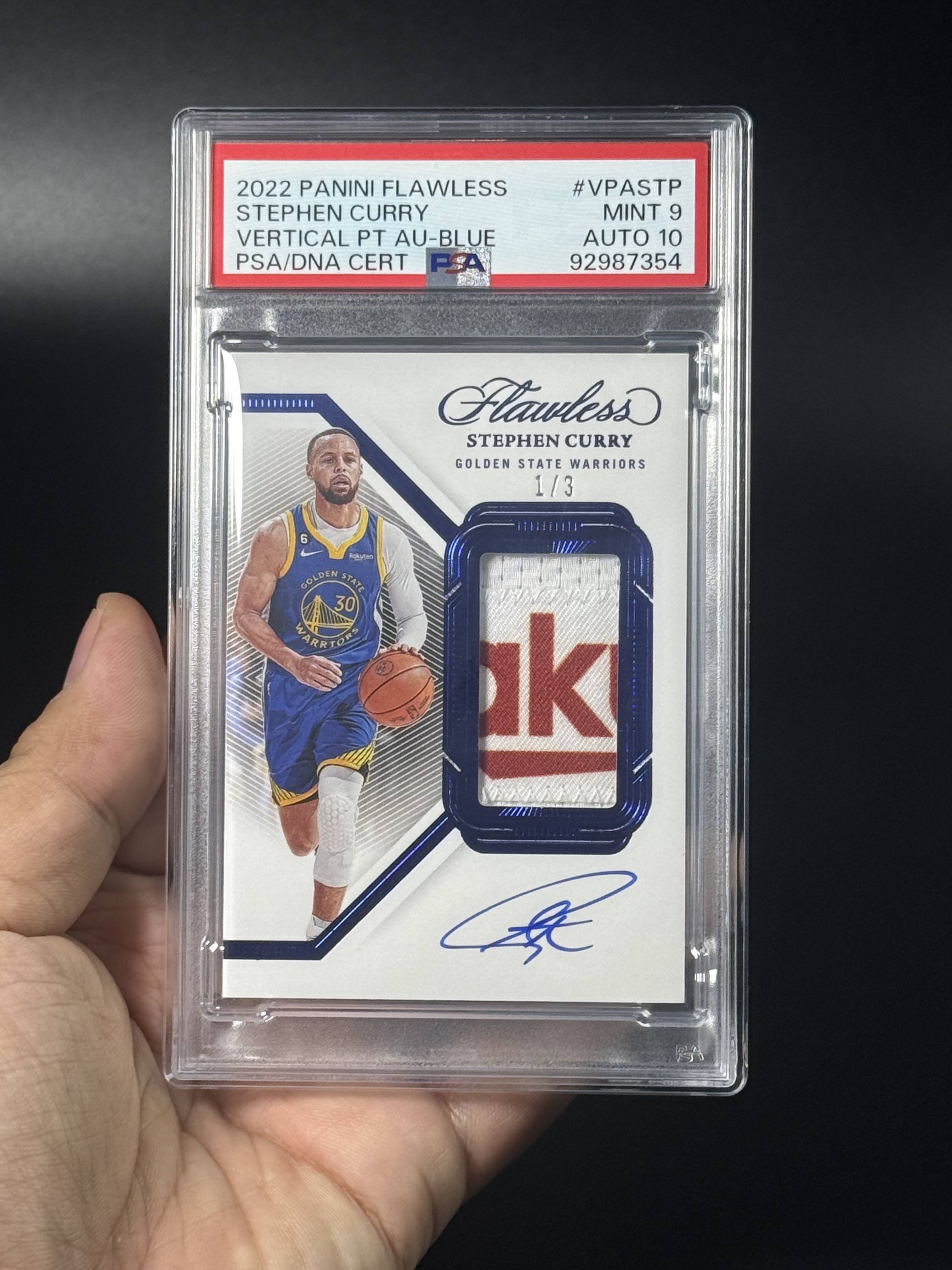 【喷子拍卖】2022-23 Flawless Stephen Curry 手提 金州勇士 斯蒂芬 库里 patch 签字 3编 最有价VPA 蓝版 卡签 带背号 切复古球衣GU落场赞助商logo 大hit PSA9/10 POP1 津门大少