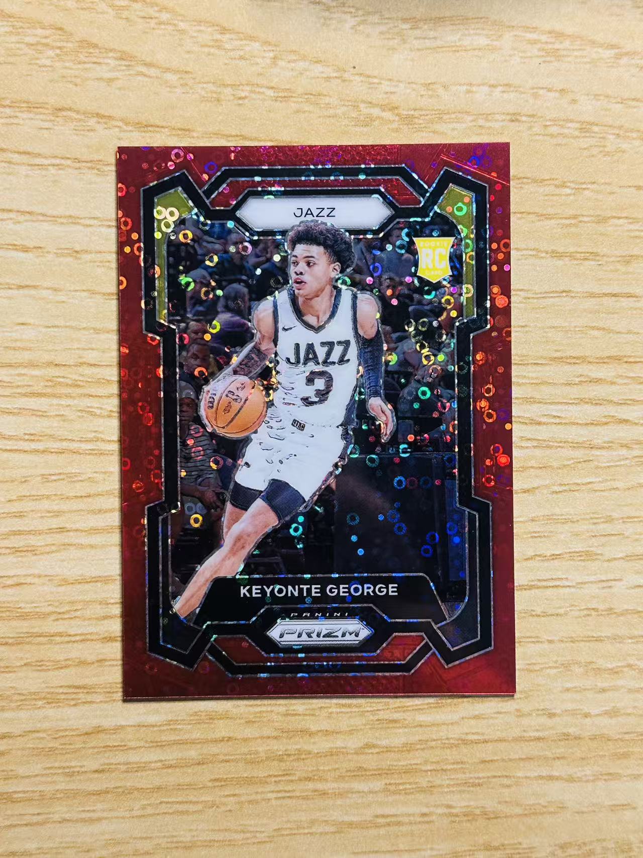 2023-24 Panini Prizm Keyonte George 嘿嘿代卖 基昂特 乔治 新秀 RC 红泡泡折 100编 同背 3/100编 爵士 猪猪侠 卡品很好 收藏必备
