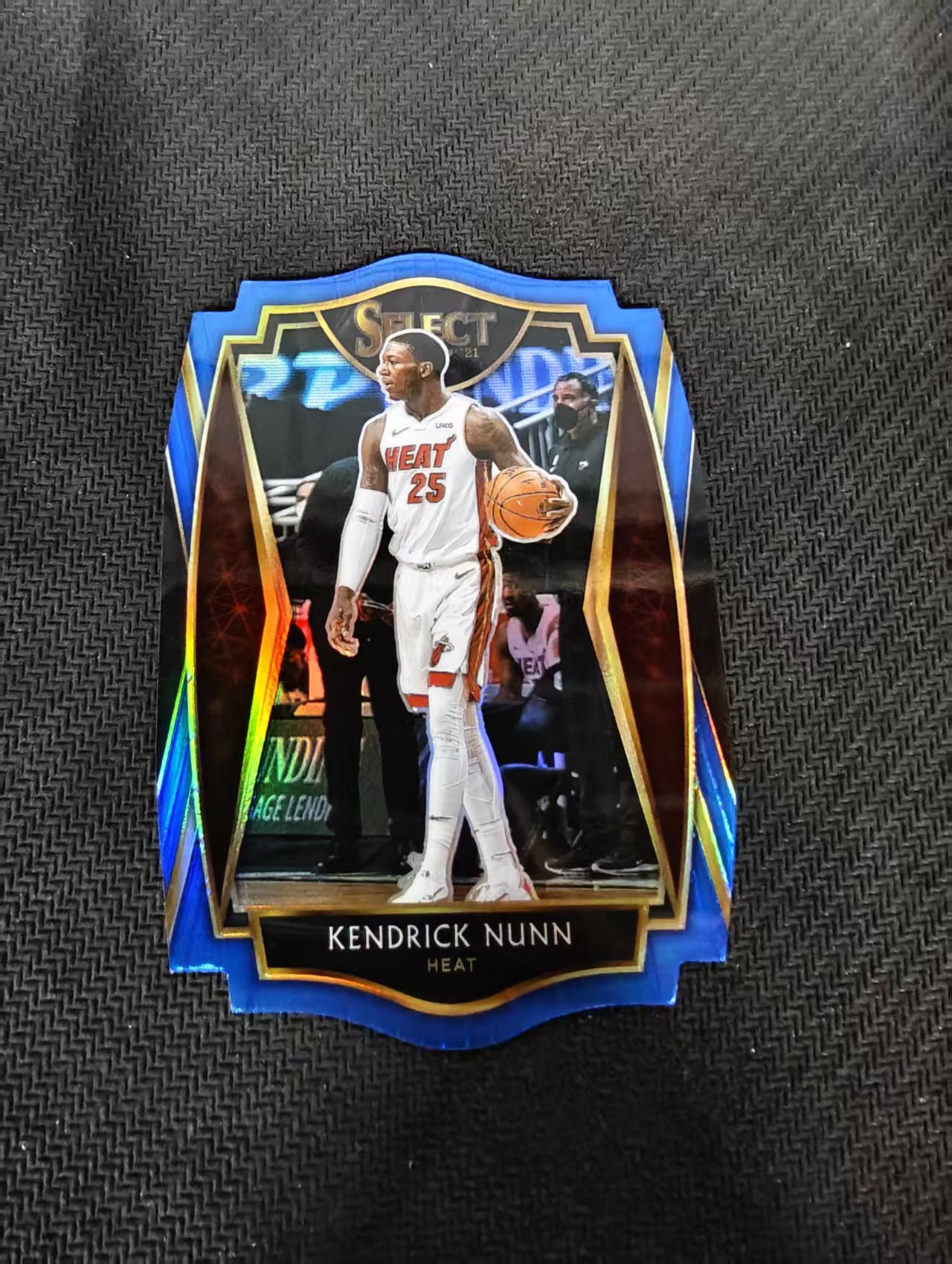 【汽水拍卖】2020-21 Panini Select Kendrick Nunn 热火 肯德里克纳恩 蓝折 249编 异形 微瑕如图
