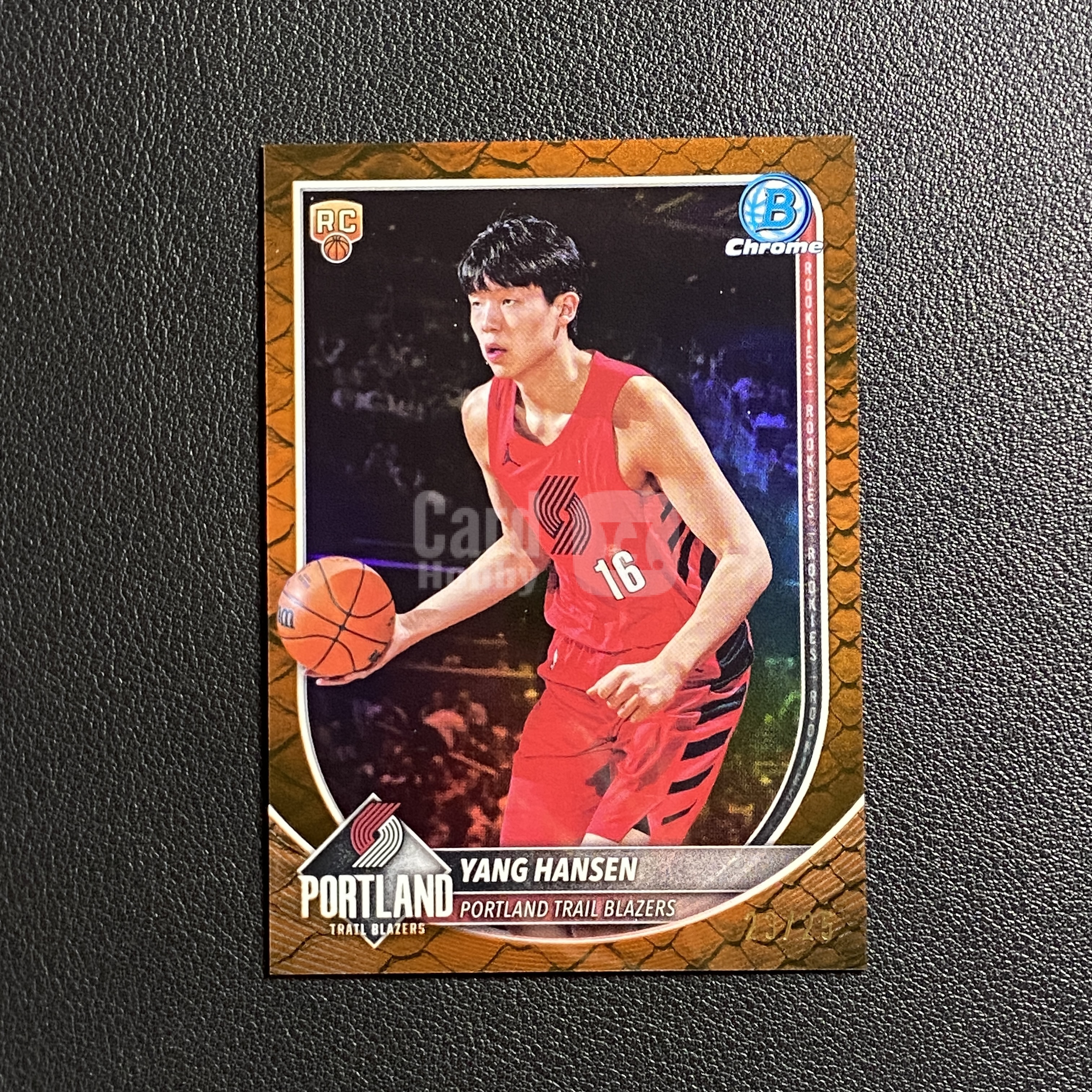 【伦子】2026 TOPPS CHROME BOWMAN RC 新秀 开拓者 杨瀚森 23/25编 爬虫折射 正base 瑕疵见图 SAMM-03
