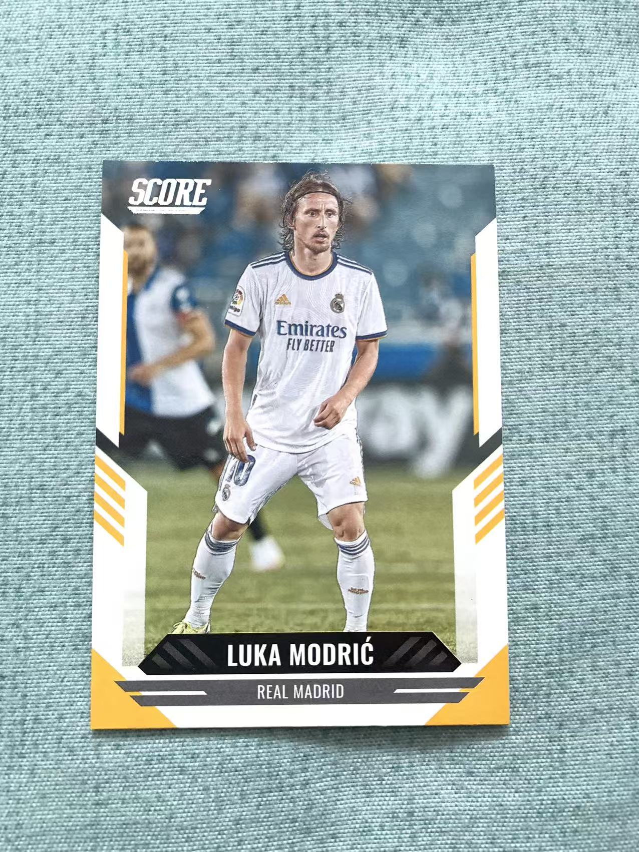 2021-22 Panini Score Luka Modric 皇家马德里 皇马 卢卡 莫德里奇 魔笛 西甲 克罗地亚 典礼三中场 卡品如图 base 琪琪