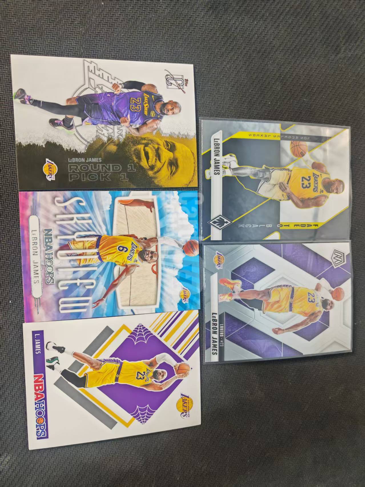 「钢炮拍卖」多年份 多品种 多系列LeBron James 勒布朗 詹姆斯 LBJ 詹皇 五万分先生 历史得分王 75大巨星 湖人 base 特卡 lot 打包 不保卡品 收藏必备 G