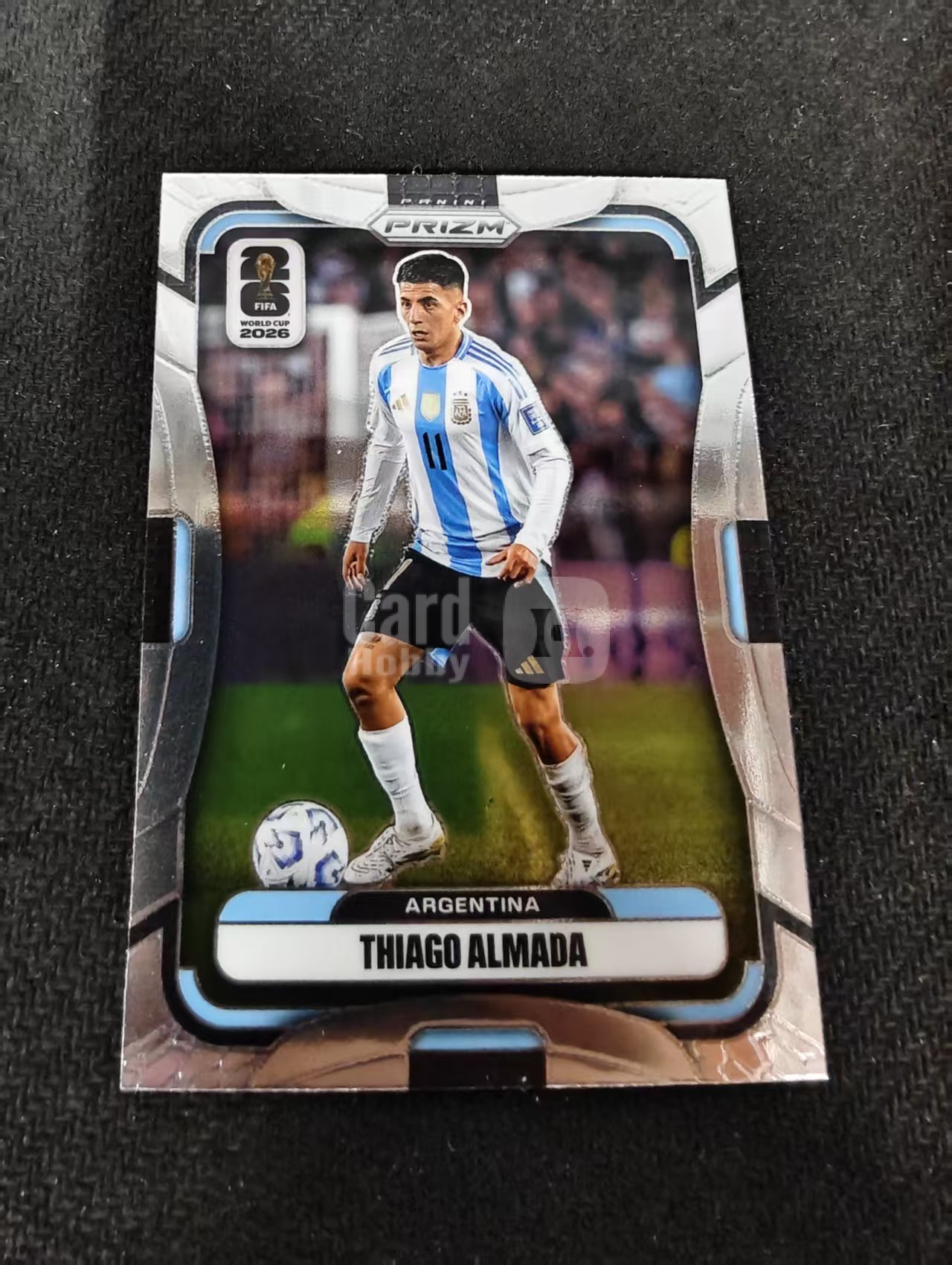 2026 Panini World Cup Prizm Thiago Almada 世界杯PZ 蒂亚戈 阿尔马达 阿根廷 PZ世界杯 划痕 边角瑕疵#11