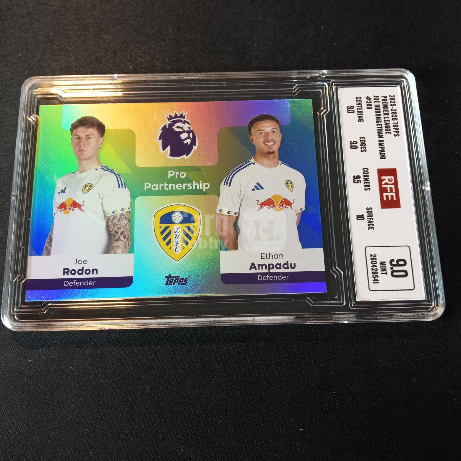 2025-26 Topps premier league 乔罗登 评级卡 利兹联/阿姆帕杜 利兹联 折射 实卡精美稀有 品质保障 投资收藏必备 保值回购 详情见说明 【蓝色星球】