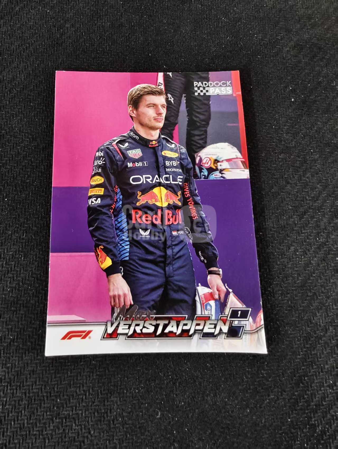 2024 Topps Paddock Pass F1 Max Verstappen 马克斯 维斯塔潘 红牛车队 围场通行证 划痕 边角瑕疵 @1