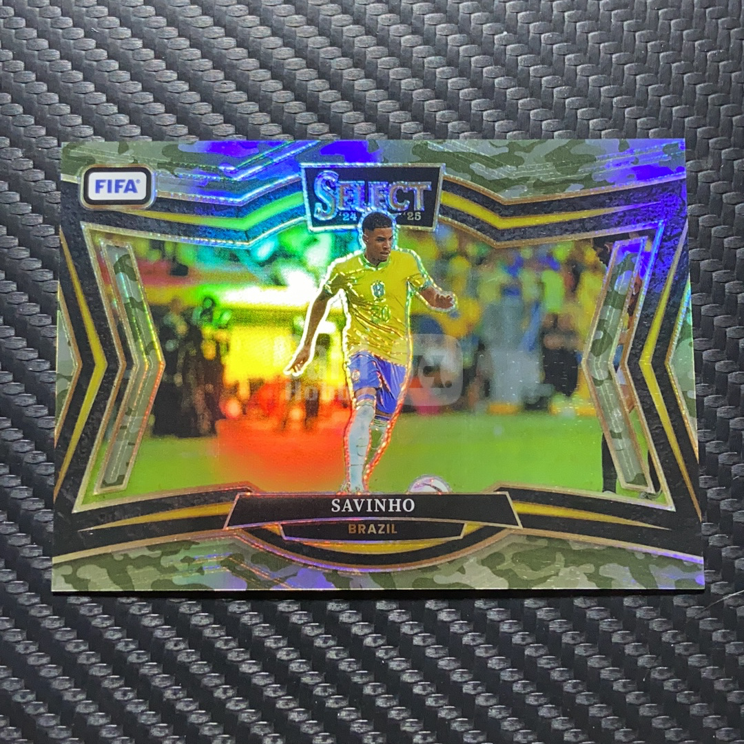 【小牛代拍】2024-25 Panini Select FIFA Savinho 萨维尼奥 54/135编 横版 三级 曼城 巴西 折射 卡品如图(璐标)