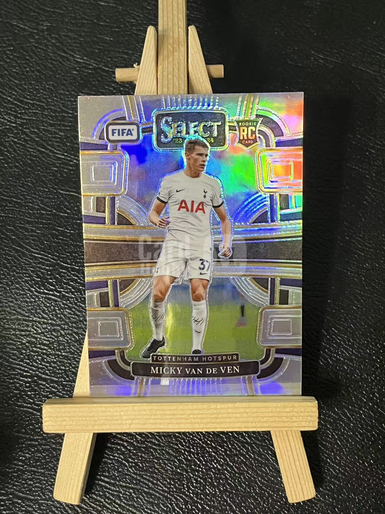 2023-24 Panini Select micky van de ven RC 范德文 新秀 热刺 银折 实卡精美 卡品如图 LA-2