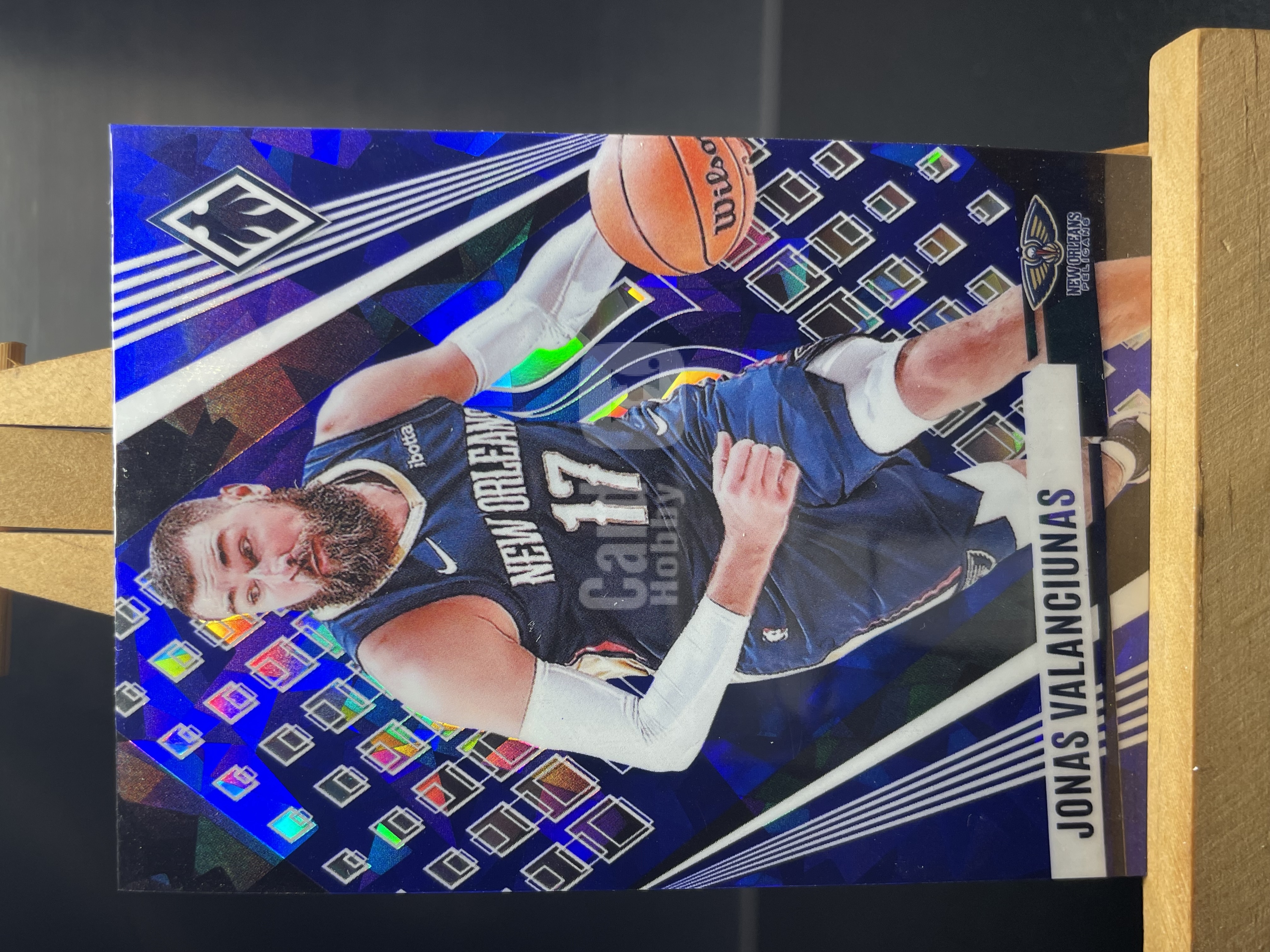 ( S3) 2023-24 PANINI PHOENIX 凤凰 折射 ‌约纳斯 瓦兰丘纳斯 鹈鹕   近期大热球星 收藏必备 卡品如图  ! ! !