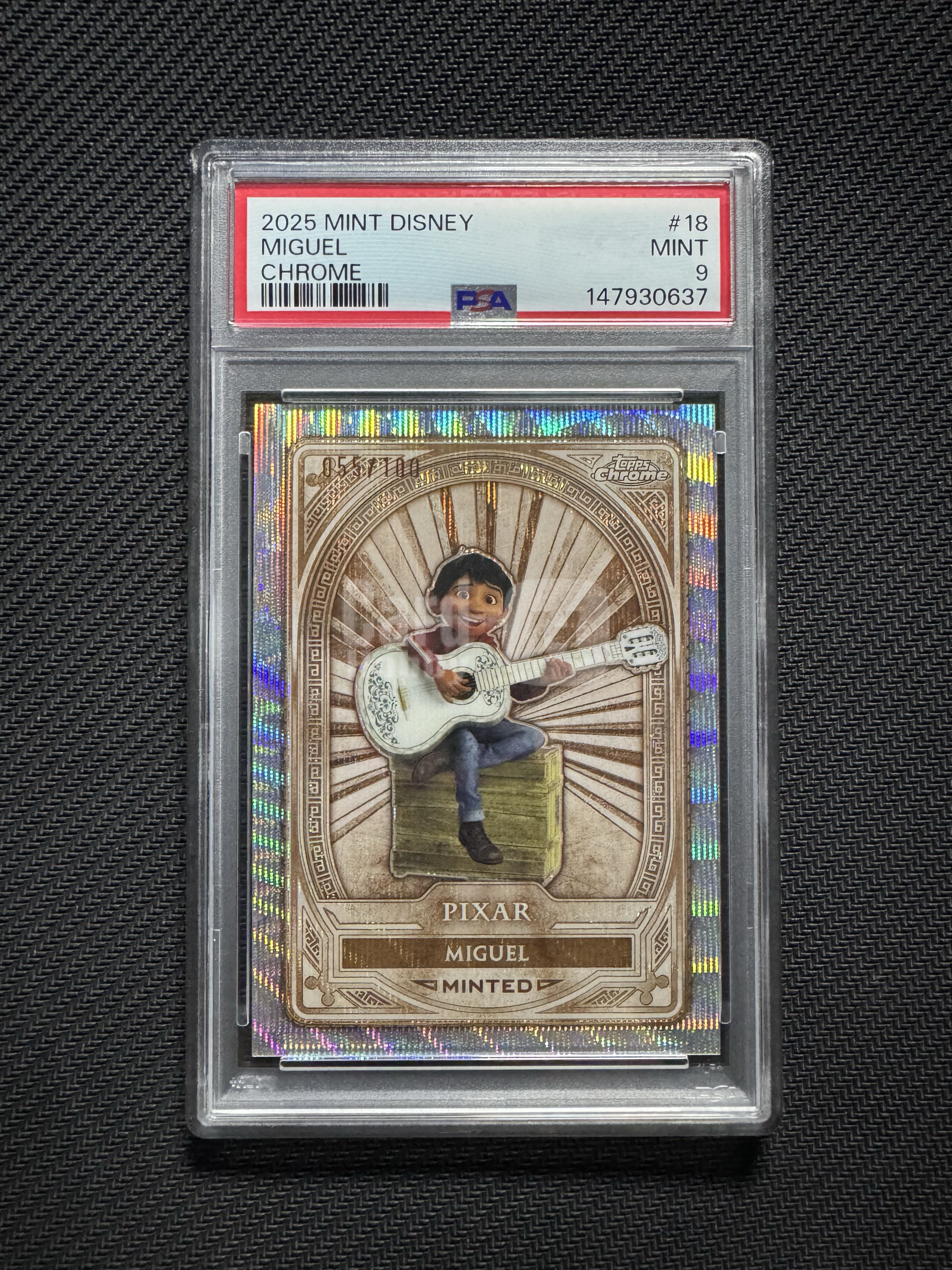 【橙子拍卖 接代拍】不累计 2025 Topps Chrome Disney 迪士尼 波纹折 100编 寻梦环游记 Coco 米格尔 Miguel 055/100编 皮克斯 PSA 9