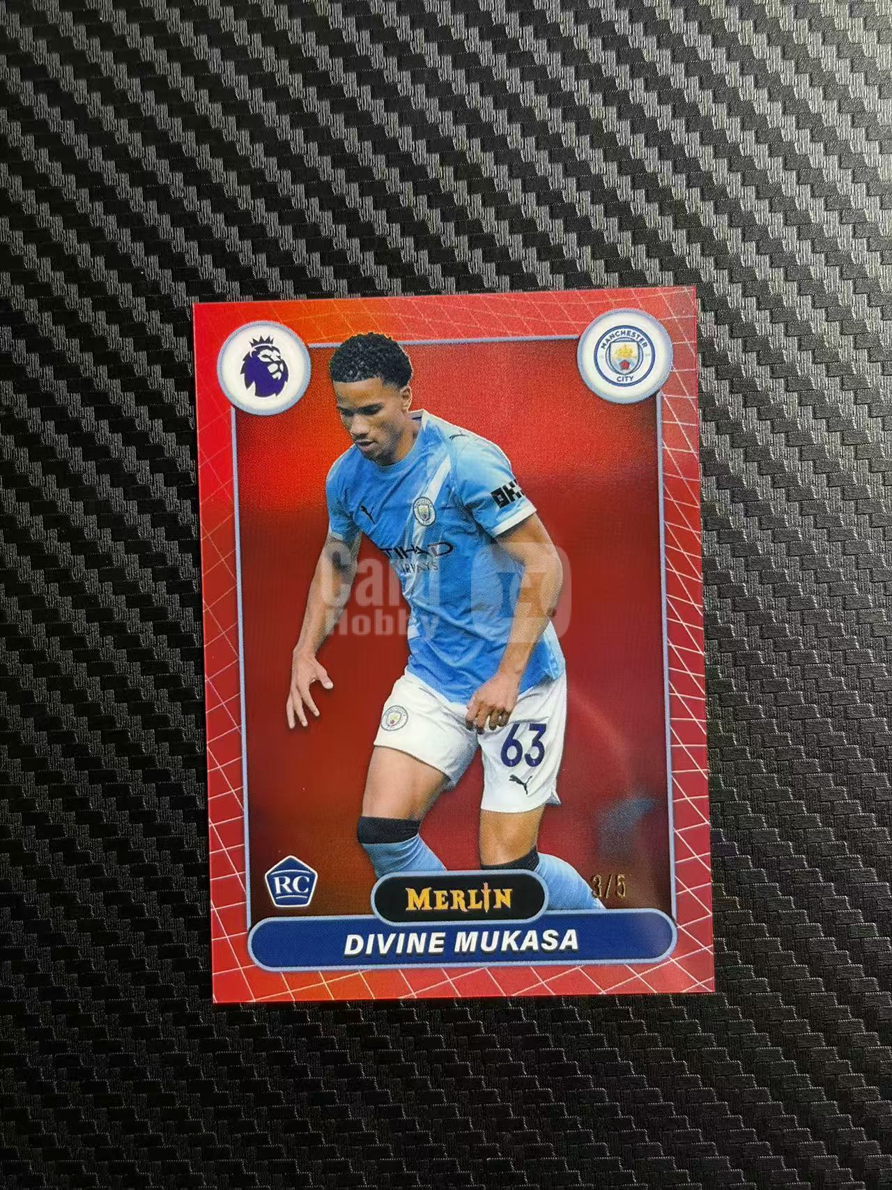 2026 Topps MERLIN DIVINE MUKASA RC 英超 梅林 英格兰 曼城 莱斯特 迪维恩 穆卡萨 新秀 3/5编 红折 低编 卡品如图 拍前看描述 只合并当天 不累计