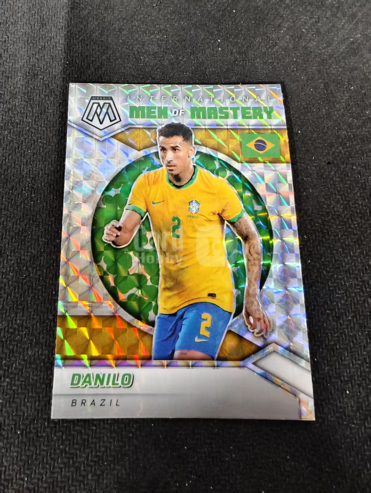 2021-22 Panini Mosaic danilo 达尼洛 巴西 Men Of Mastery 国旗特卡 银马赛克折 世界杯 划痕 边角瑕疵#16
