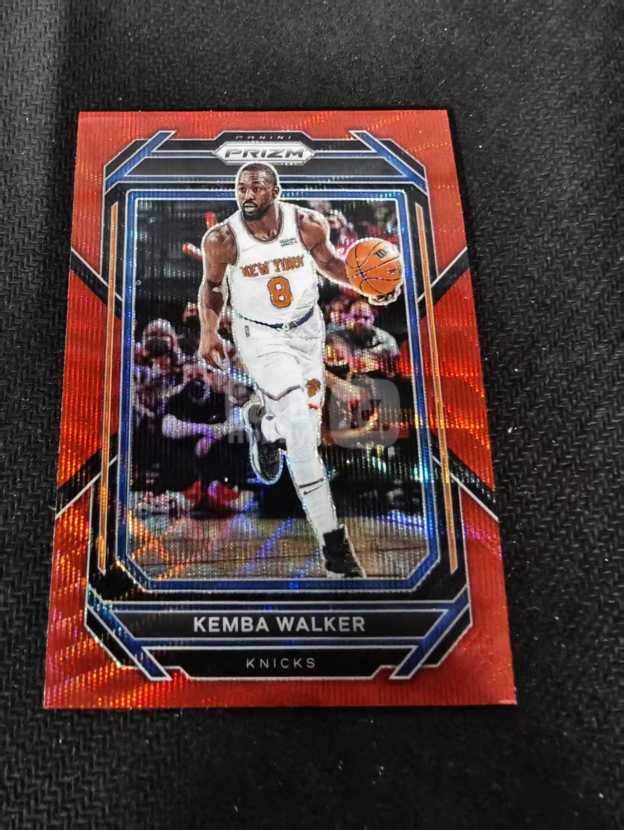 2022-23 Panini Prizm Kemba Walker PZ 肯巴沃克 尼克斯 红波纹 PZ 划痕 边角瑕疵 #86