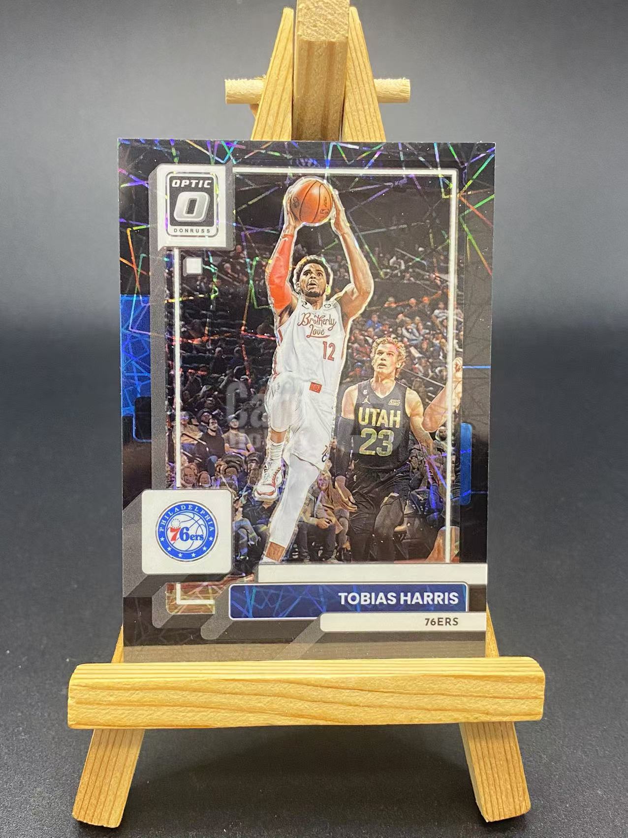 2022-23 【六六代卖】 Optic Tobias Harris 哈里斯 76人 33/39编 黑镭射折射 base 瑕疵如图(永不独行01)