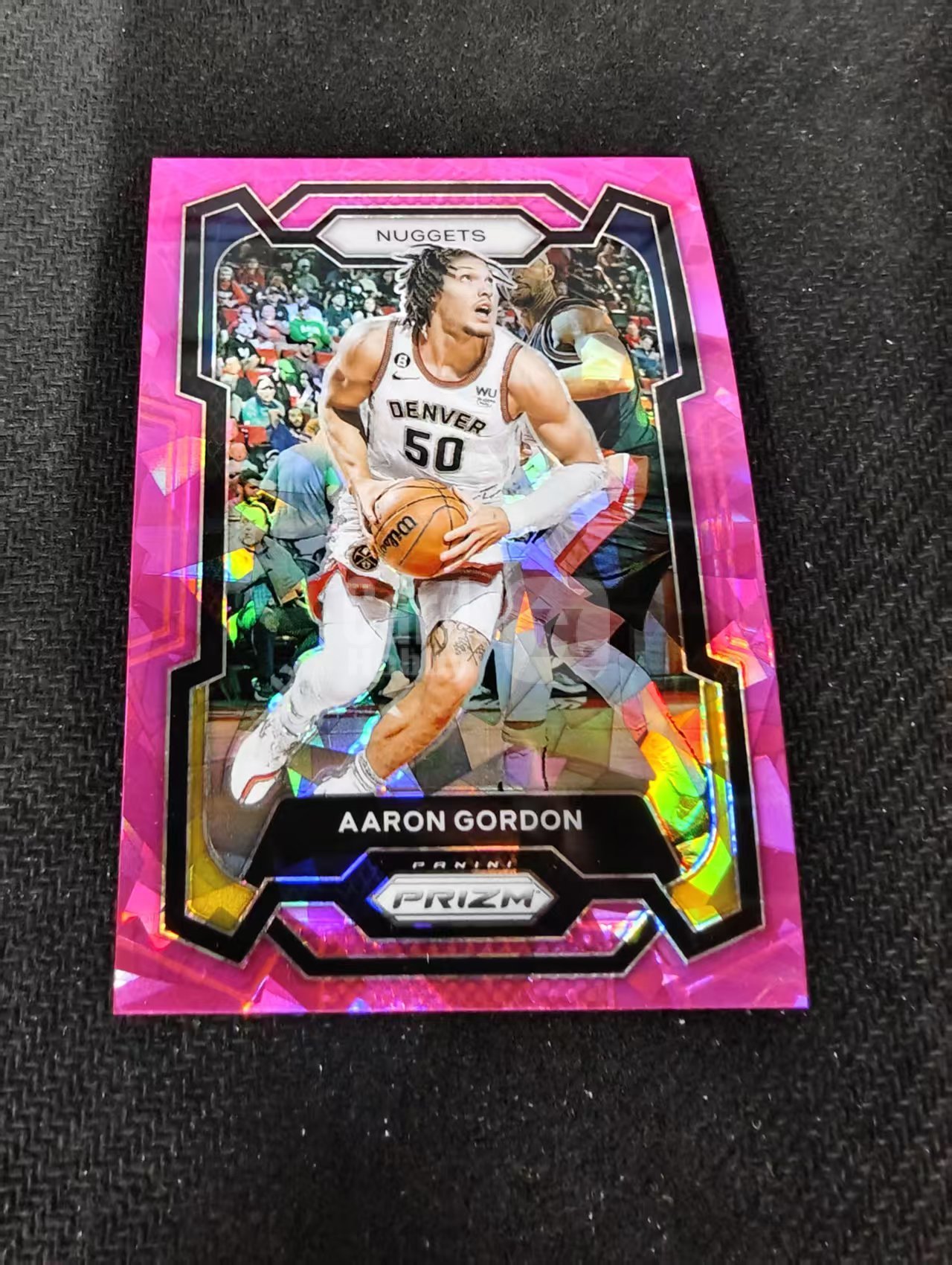 2023-24 Panini Prizm Aaron Gordon 掘金 阿隆 戈登 粉碎冰 PZ 划痕 边角瑕疵 #12