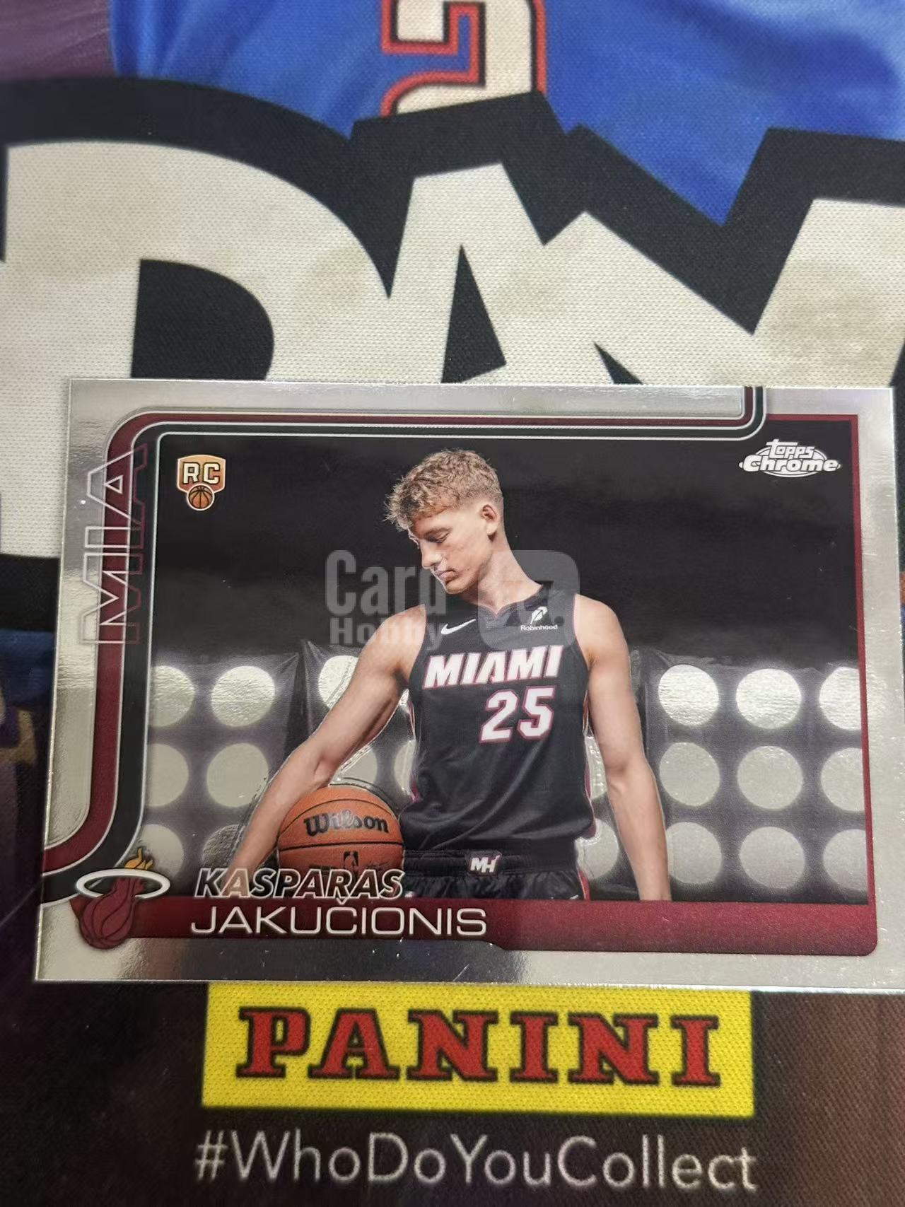 2025-26 Topps Chrome Kasparas Jakučionis RC 【小猪包代卖】热火 新秀 亚库契奥尼斯 横版 变化版 大比例 SP base 元年TC 凑套 特卡