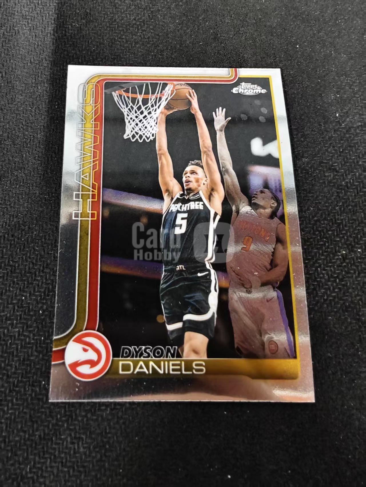 2026 Topps Chrome Update Dyson Daniels 鹈鹕 戴森丹尼尔斯 TCU 划痕 边角瑕疵 #59