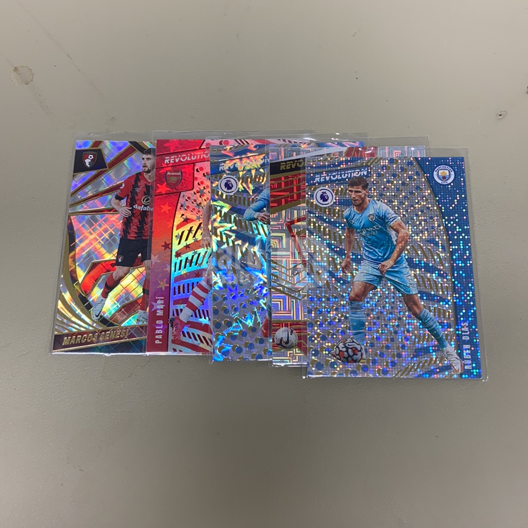 【小牛代拍】2021-22 Panini Revolution 革命 Ruben Dias 鲁本迪亚斯 曼城 英超 葡萄牙 点点折 打包 卡品如图(车仔面)